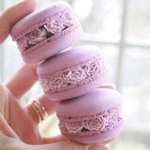 10 Ideas for Lavender Macarons