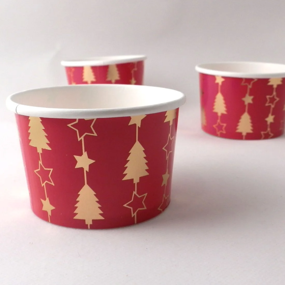 red-christmas-tree-muffin-cups-2.jpg