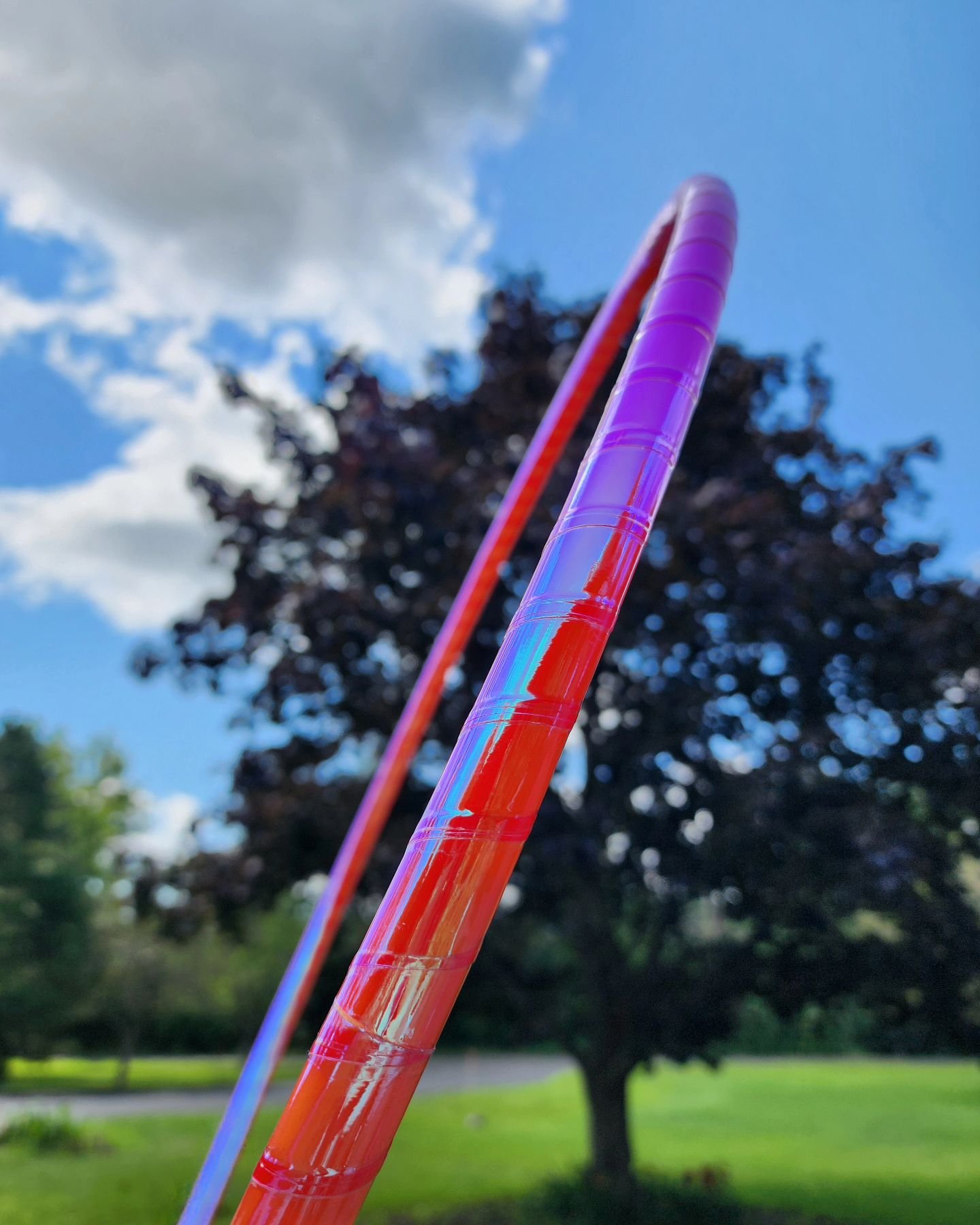 Galactic Grapefruit hitting the shop today 🥰

#hoopersofig #hoopdance #hulahoops #pink