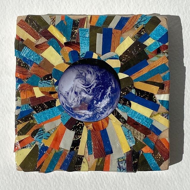 #Planetarypalette Earth: self destruct
.
.
.
4.25&rdquo; x 4.25&rdquo;
Collage on wood
$60