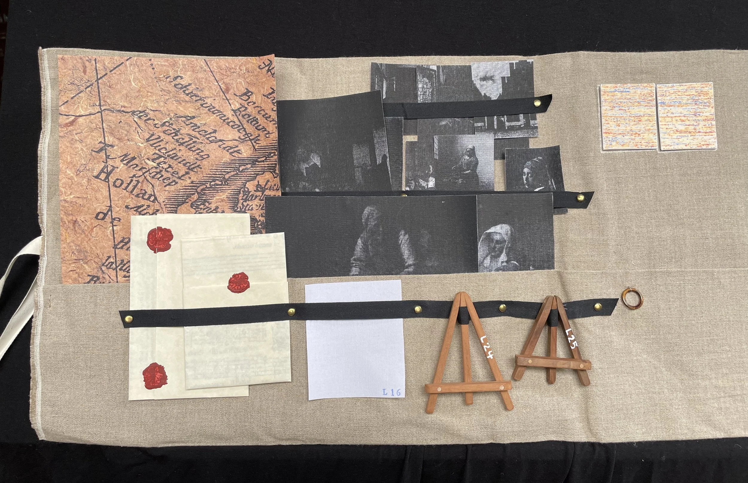 The Art of Playing with Knowledge: Works by Angela Lorenz