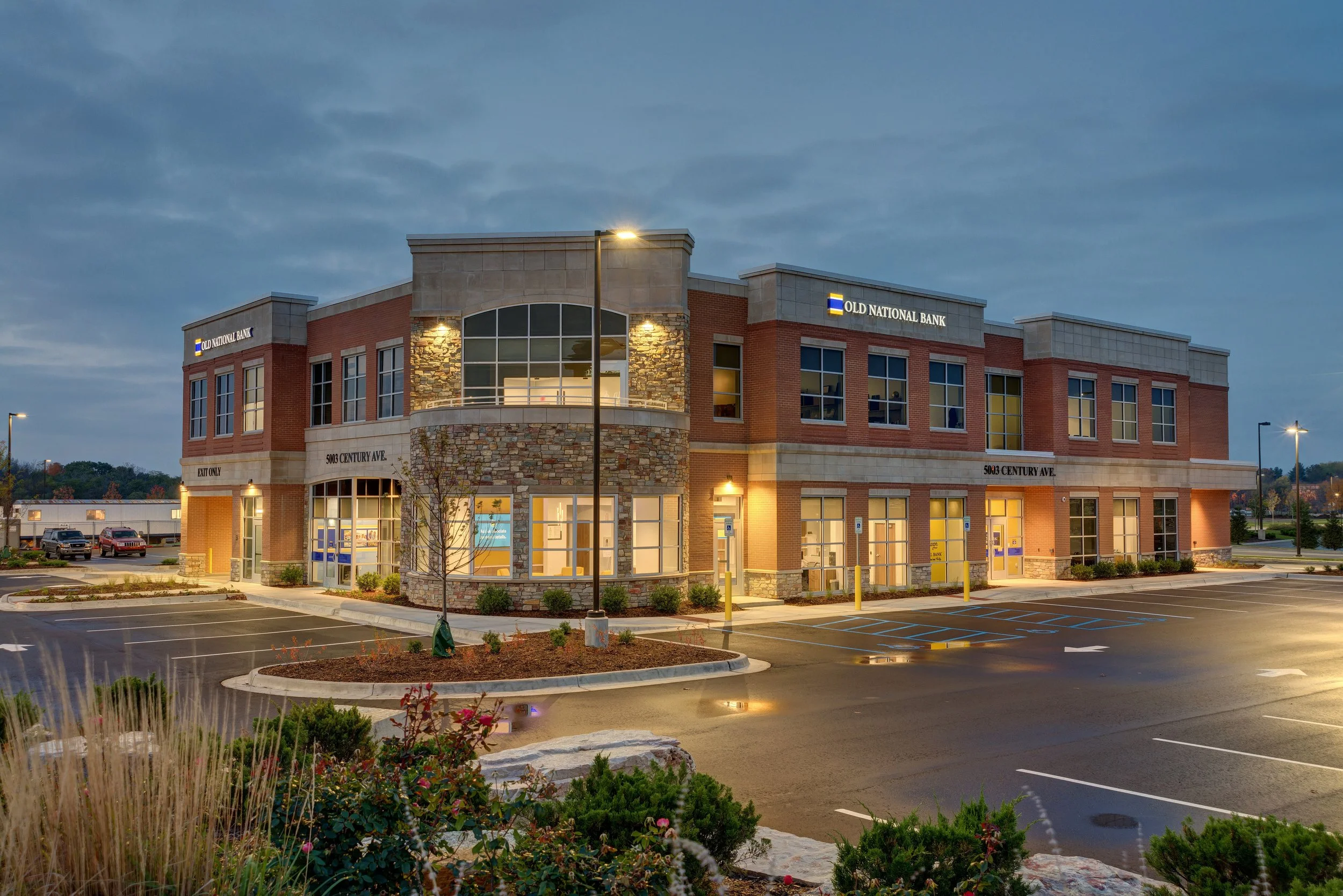 Old National Bank Regional Headquarters &amp; Banking Center