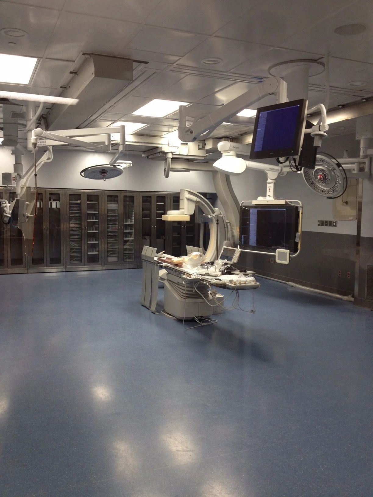 Endovascular+OR+3[1].JPG