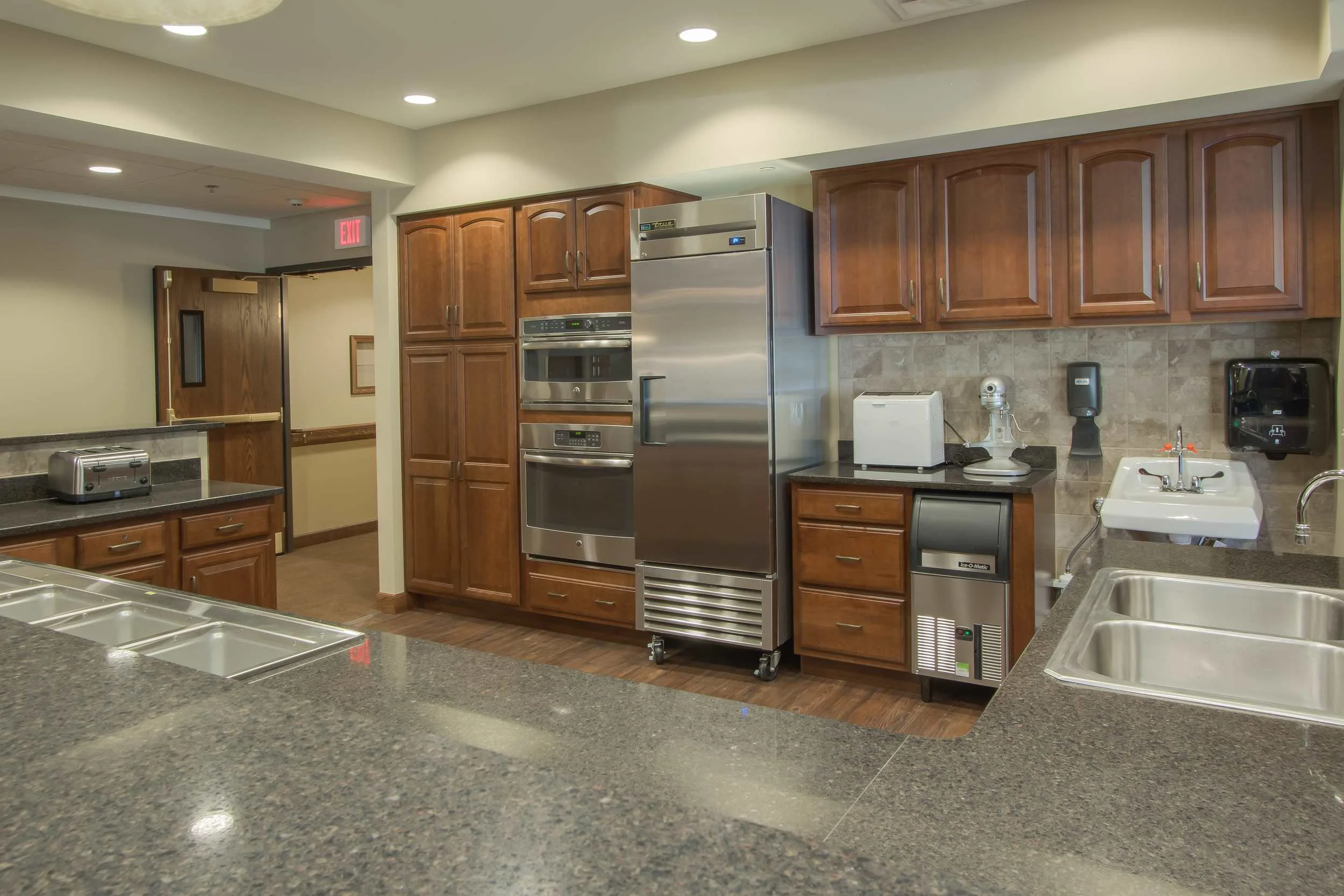 Bickford+Interior_kitchen+from+couter-min[1].JPG