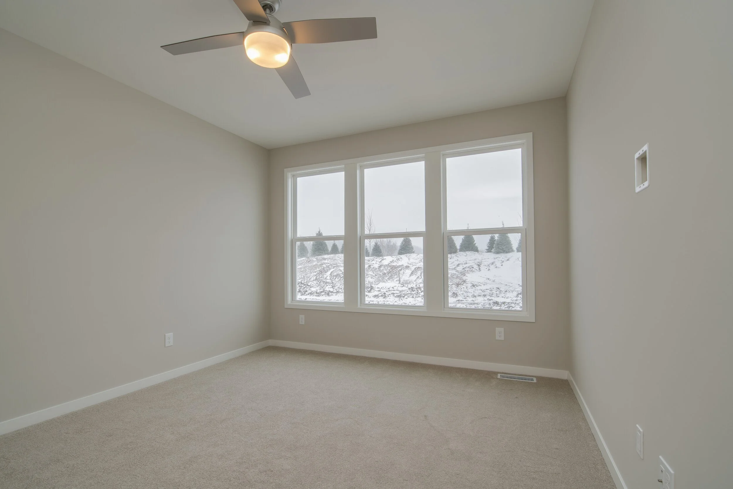 2 11 2019_TW-01-003_Diamond_Main Floor Master_view-min.jpg