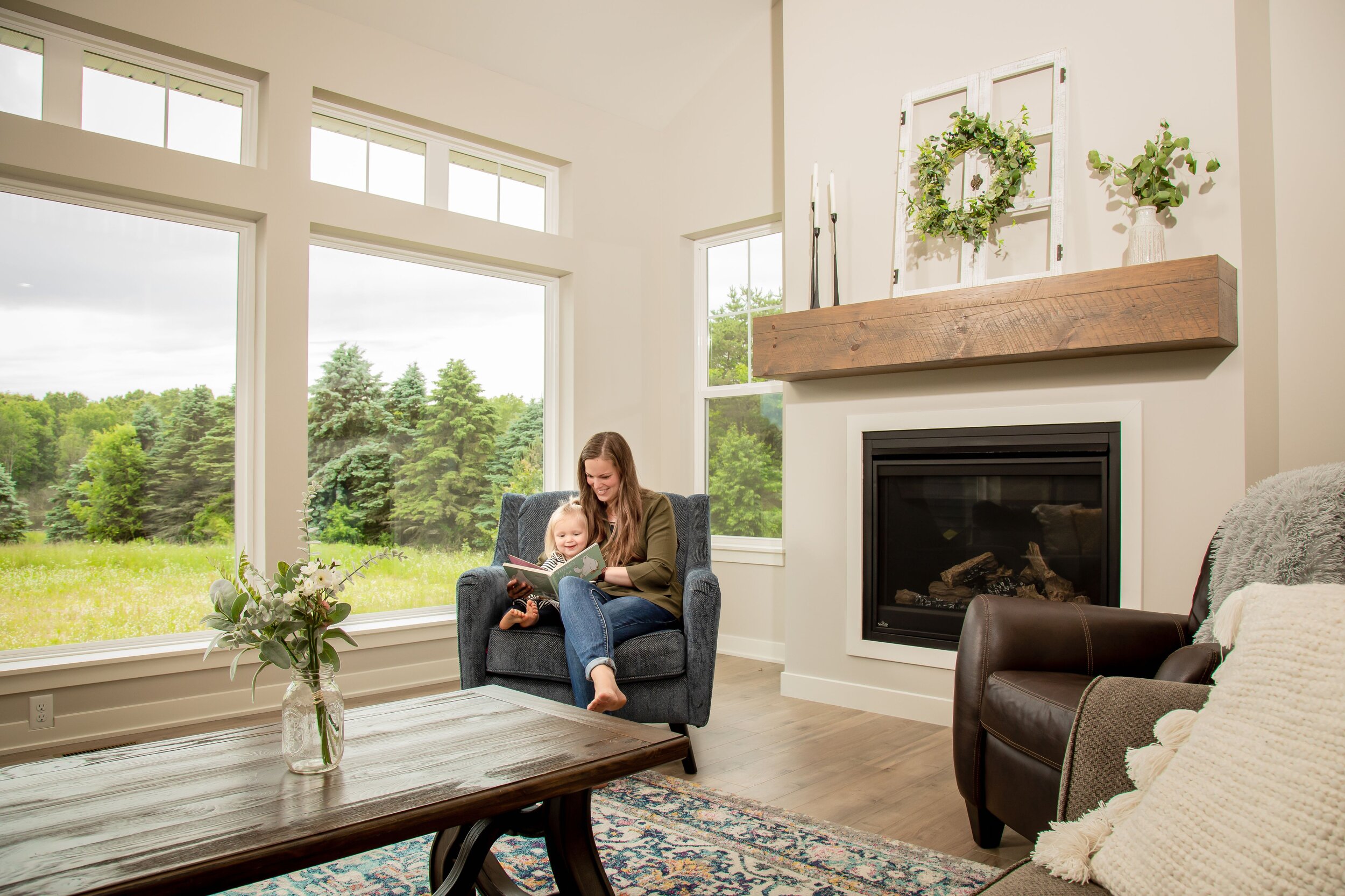 MS-01-005_Story time_Living room.jpg