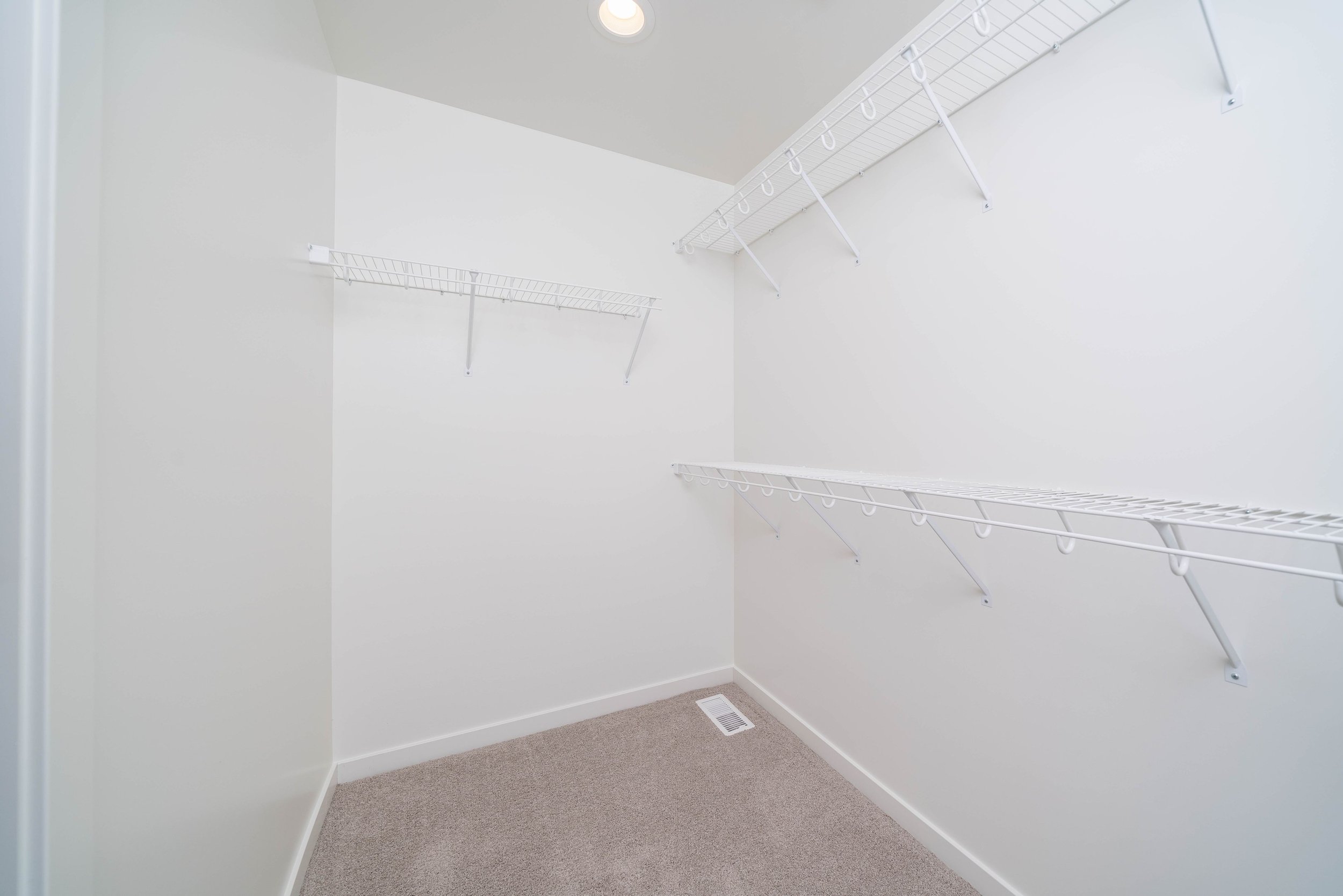 WW_04_157 Bluebell Primary Walk-In Closet.jpg