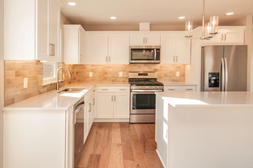 9-23-2018-WW-04-101-Kitchen Floor and Backsplash.JPG