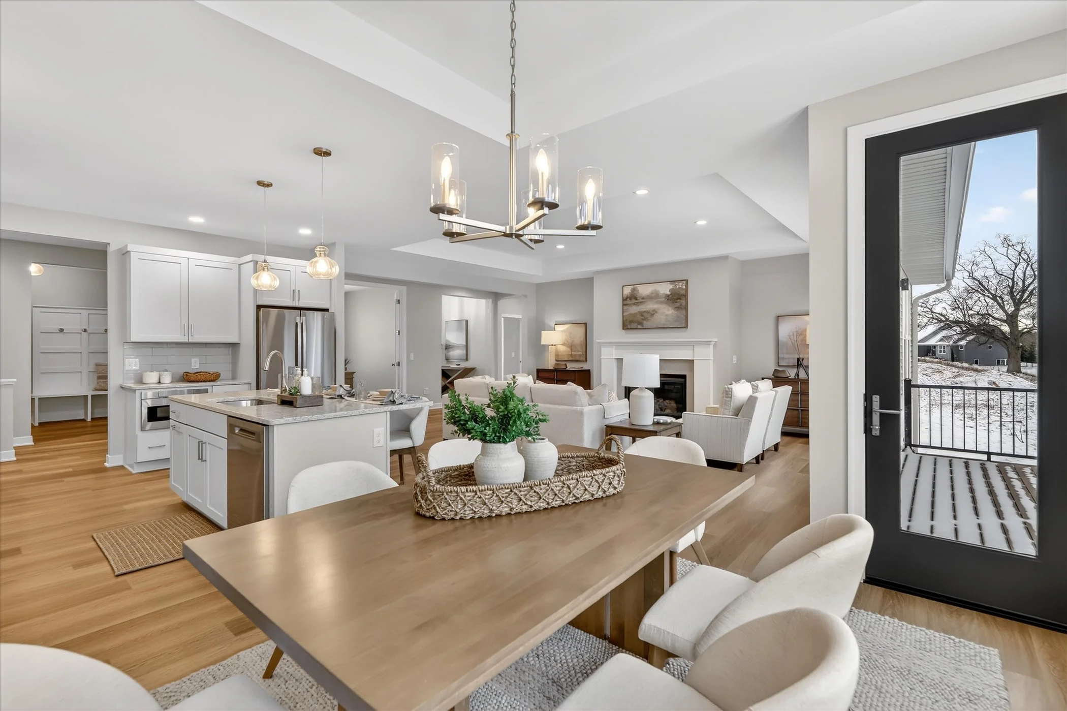 14-8020 Turning Stone Kalamazoo, MI  49009-WindowStill-Photography.jpg