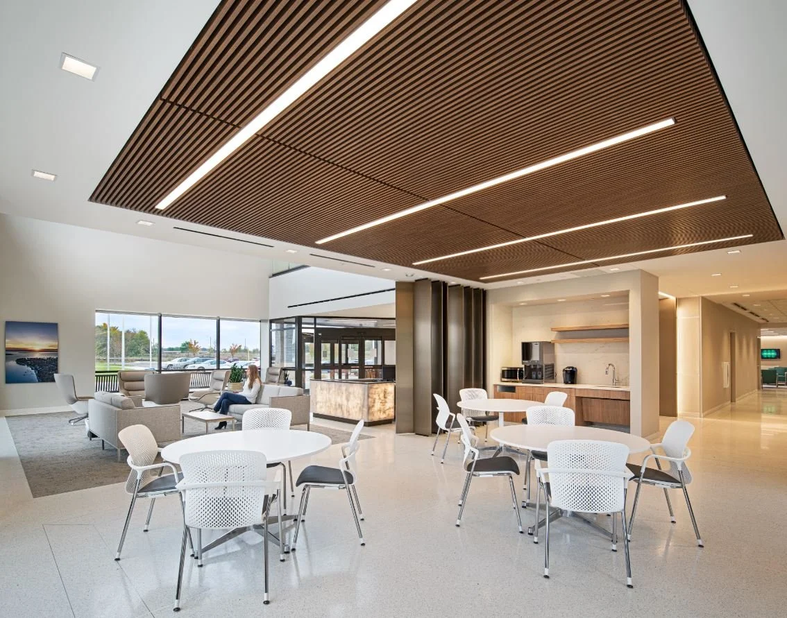 BeaconCancerCenter_Kalamazoo_Healthcare_WaitingArea2_2022.JPG