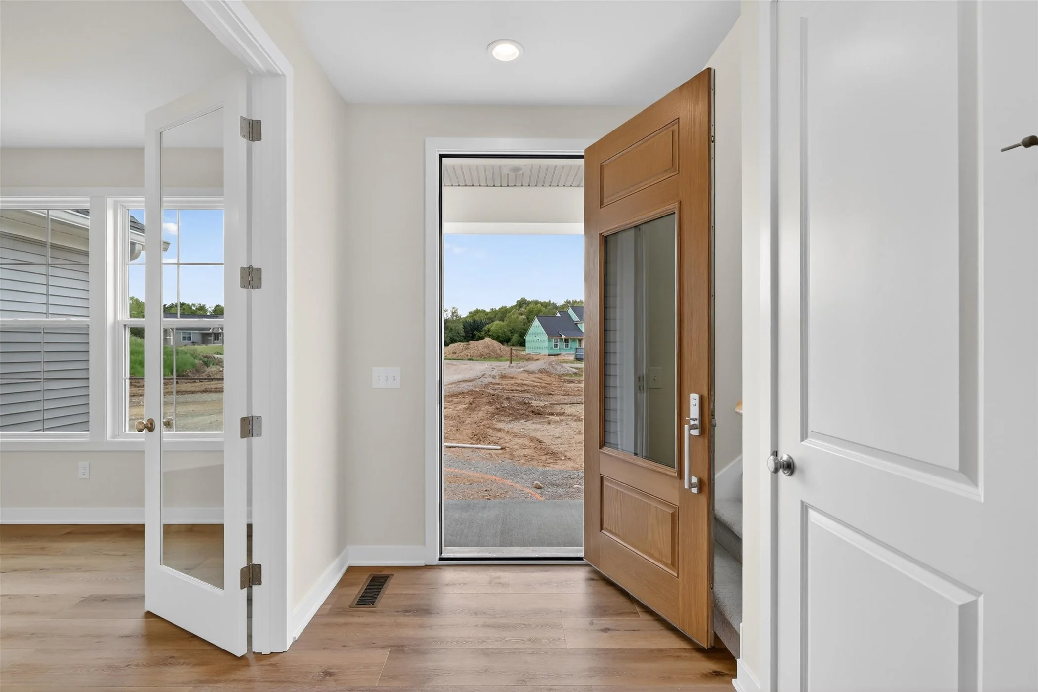 06-6697-Chaffey-Creek-Trl-WindowStill.jpg