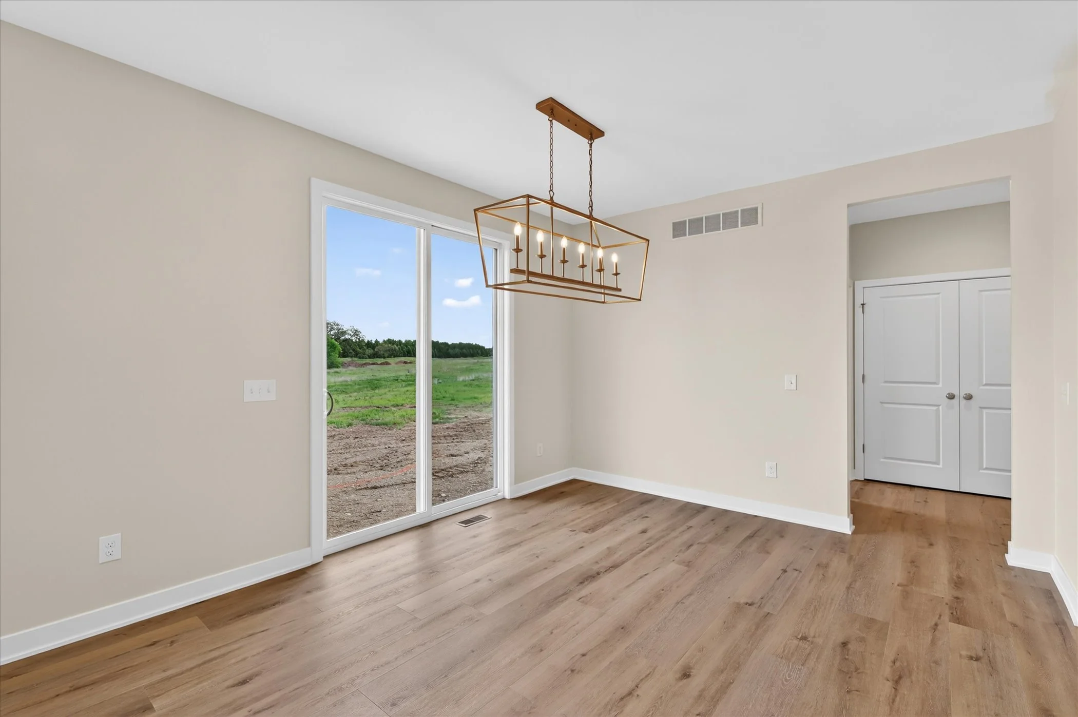 12-6697-Chaffey-Creek-Trl-WindowStill.jpg