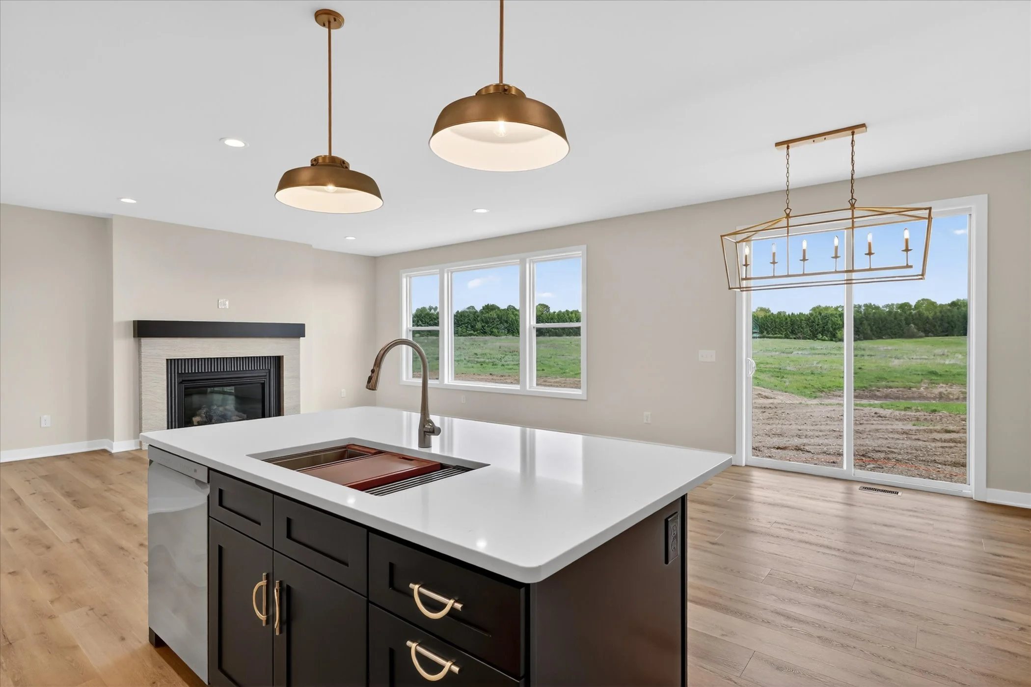 19-6697-Chaffey-Creek-Trl-WindowStill.jpg