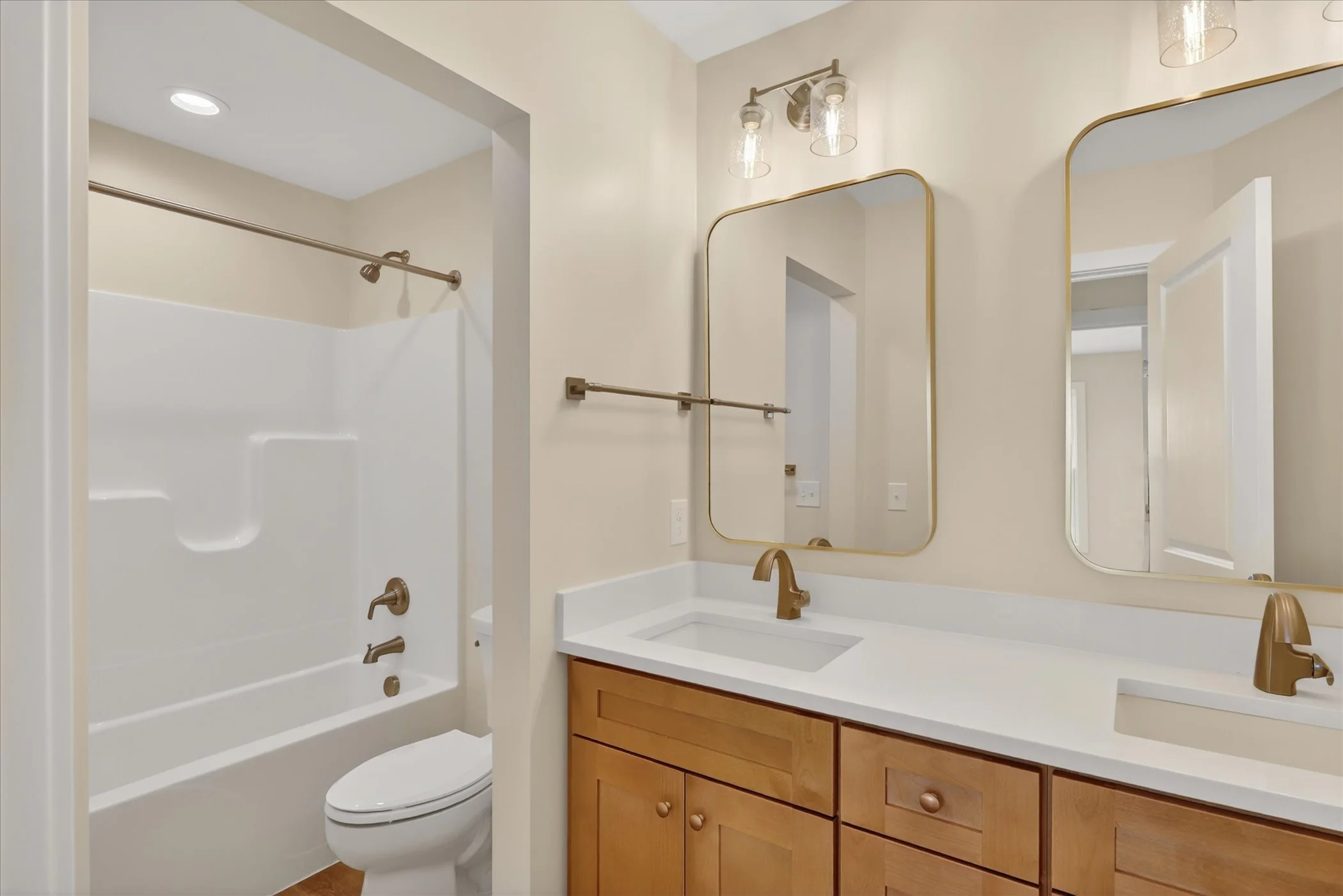 38-6697-Chaffey-Creek-Trl-WindowStill.jpg
