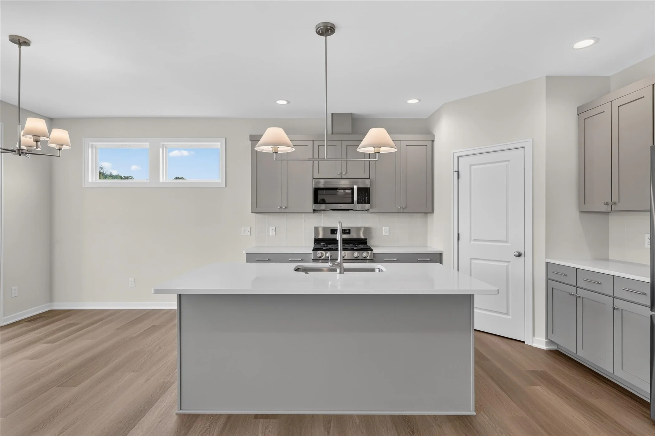 13-3700-Marabella-Pl-Kalamazoo-MI-49006-WindowStill.jpg