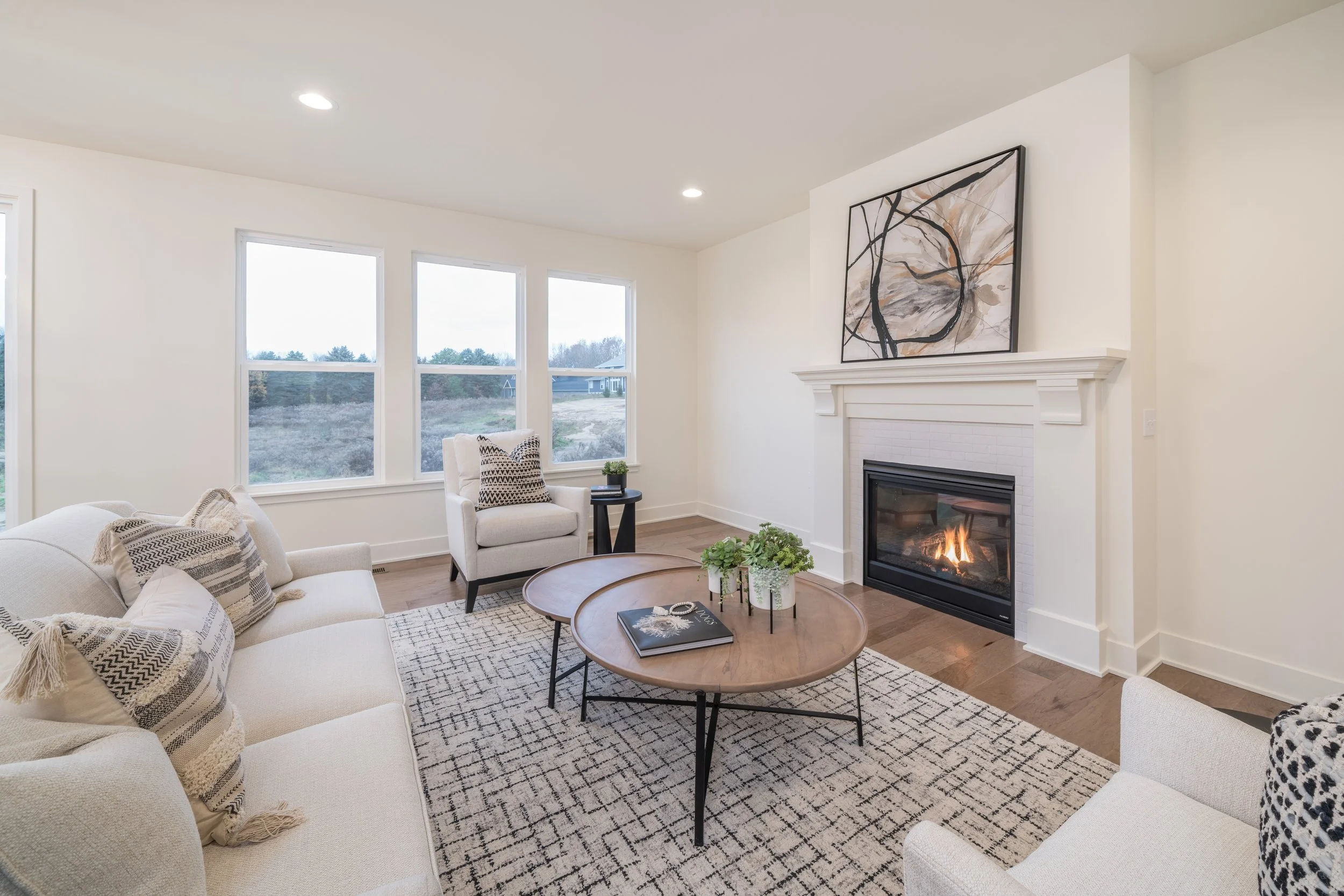 MS0108-Cottonwood - Living Room.jpg