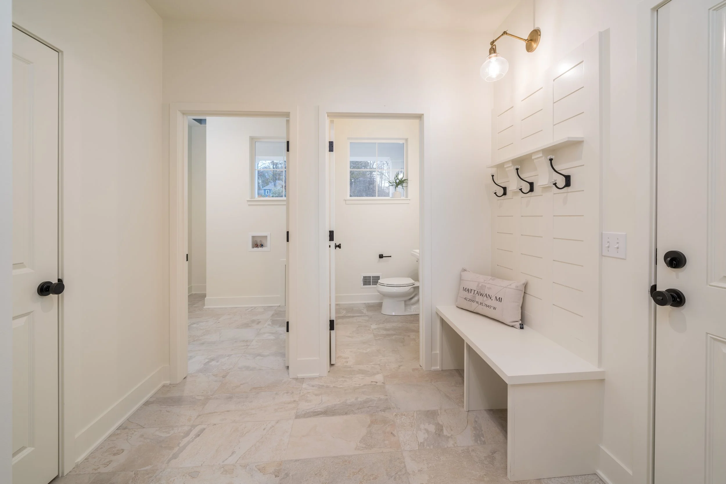 MS0108-Cottonwood-Mudroom.jpg