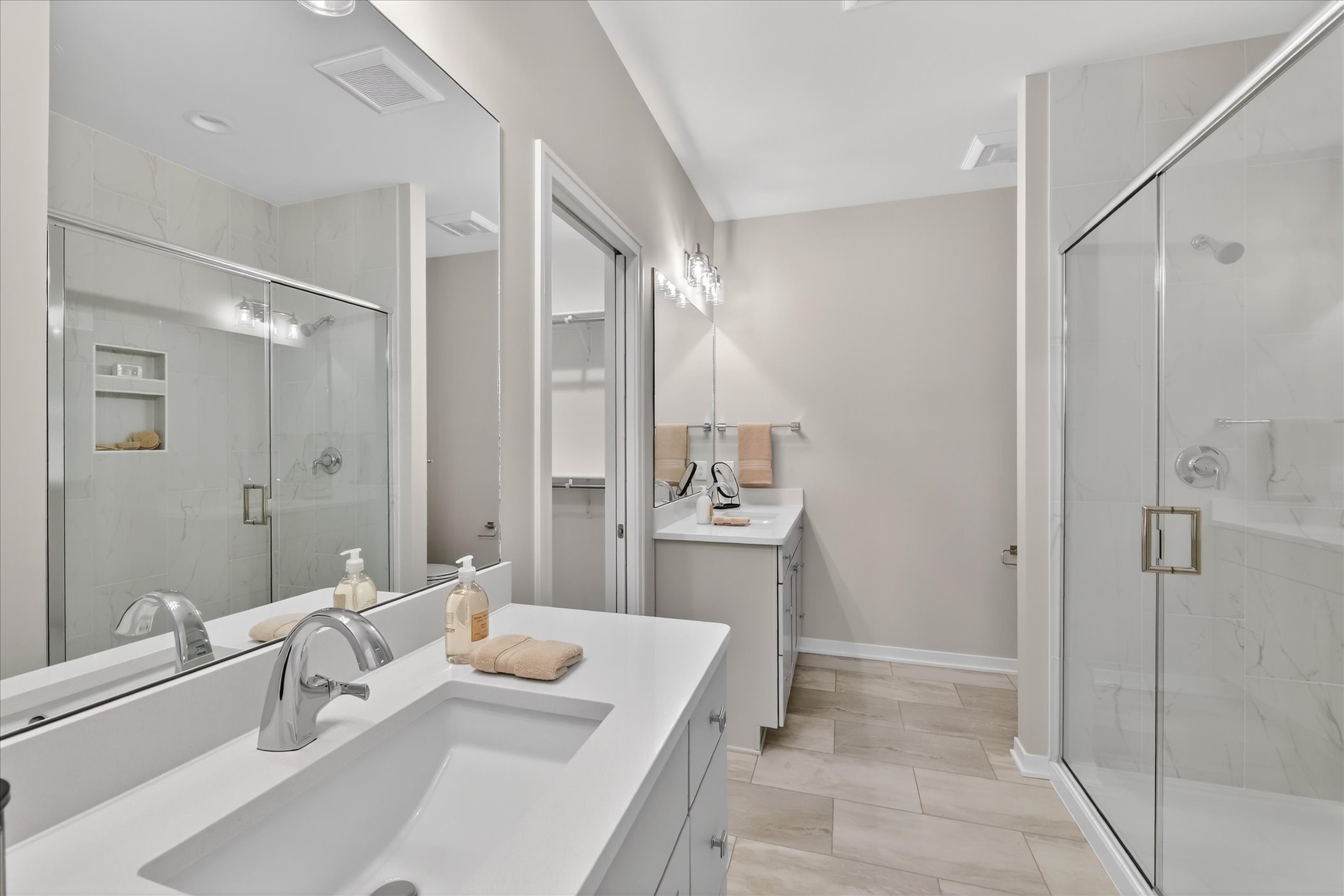 26-14323-Bridgeview-Pointe-Vicksburg-MI-49097-WindowStill.jpg