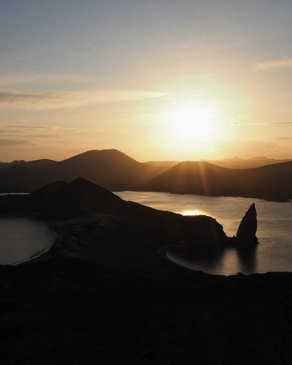  Sunset behind Pinnacle Rock,  Bartolomé Island  