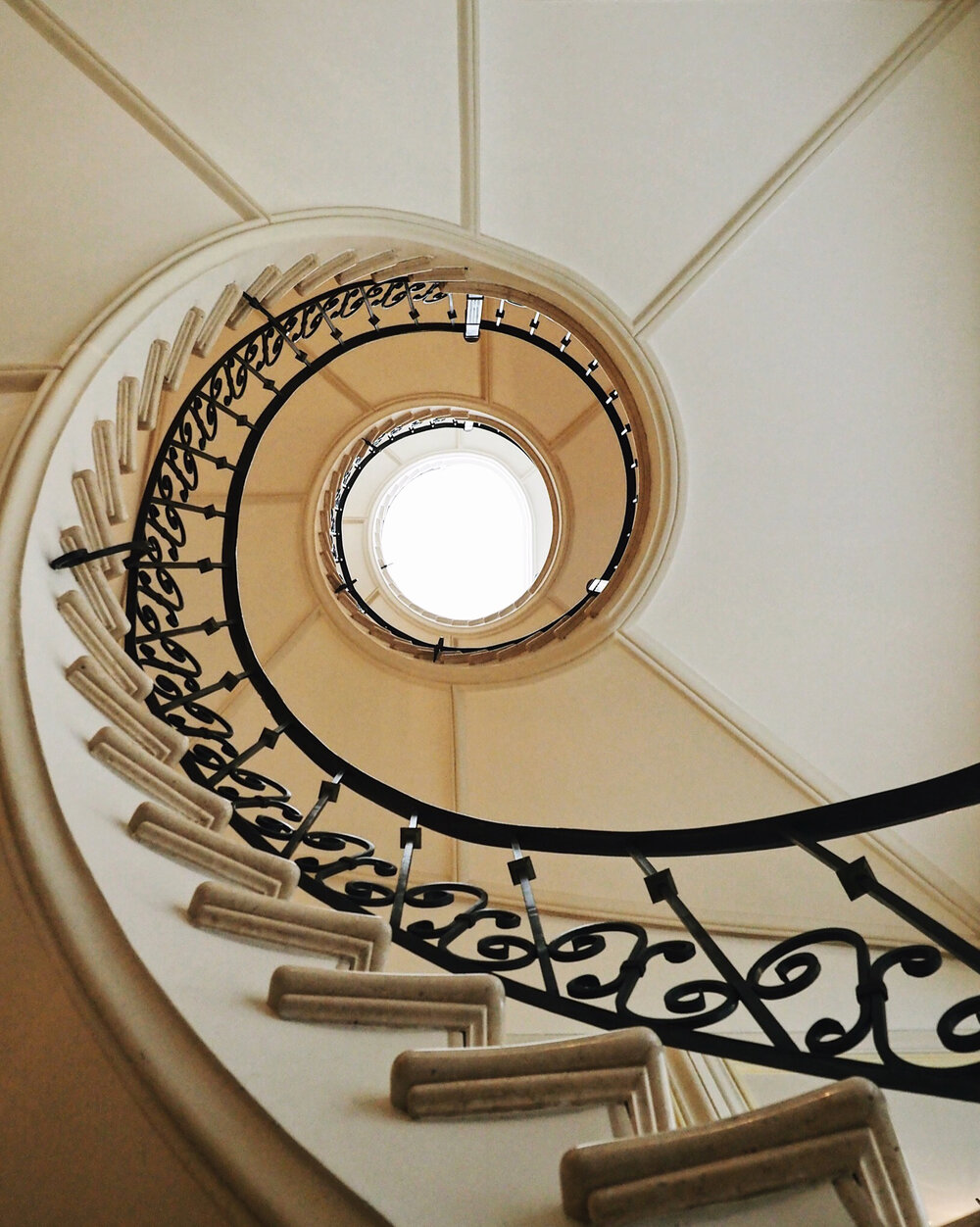   that spiral staircase at  Casa Gangotena   