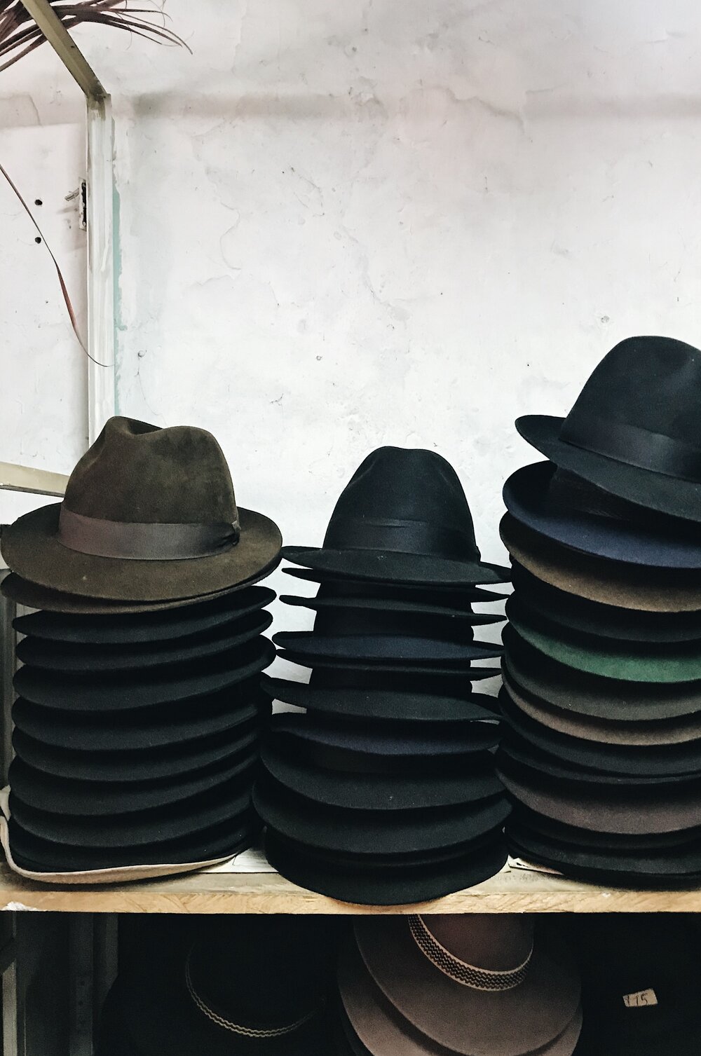  local hat shop 