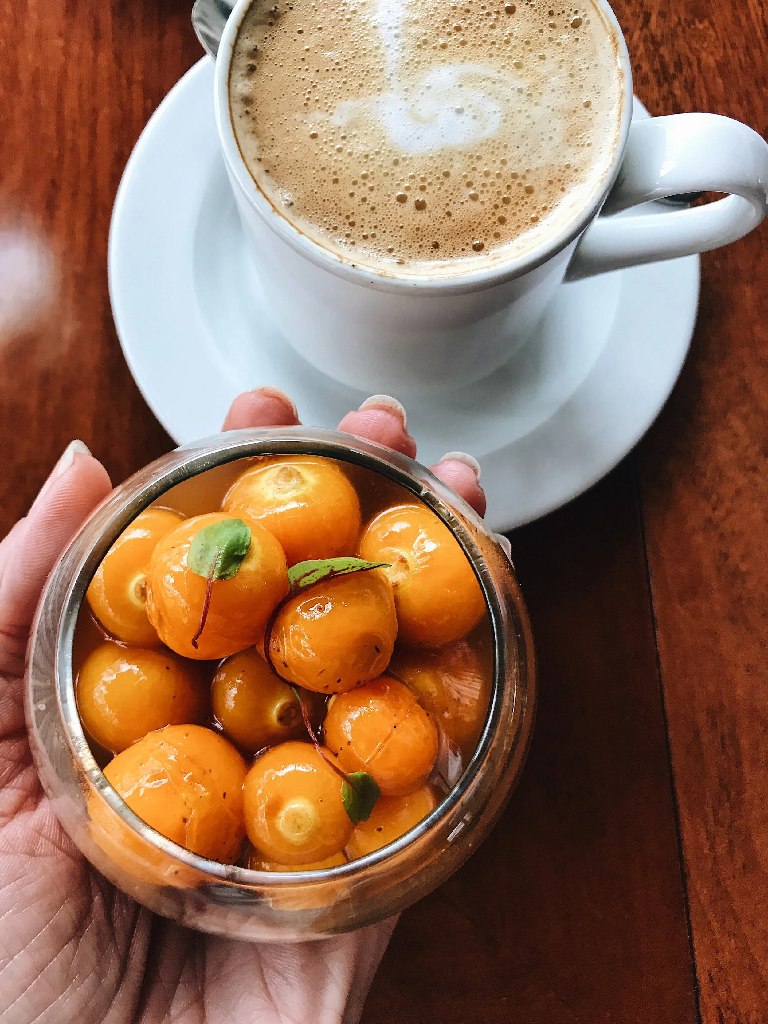  fresh and local ingredients 