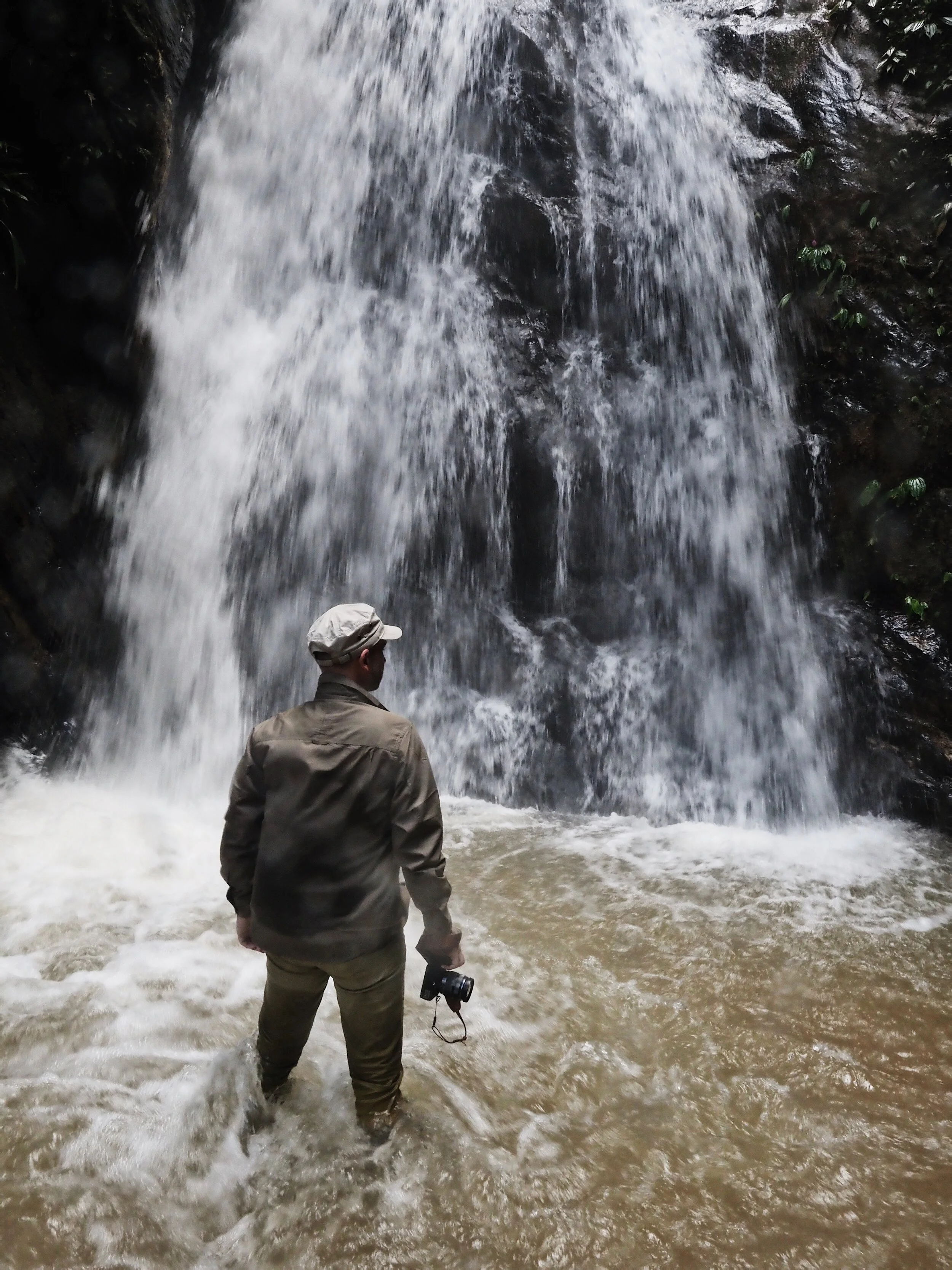    Jay  and the waterfall  