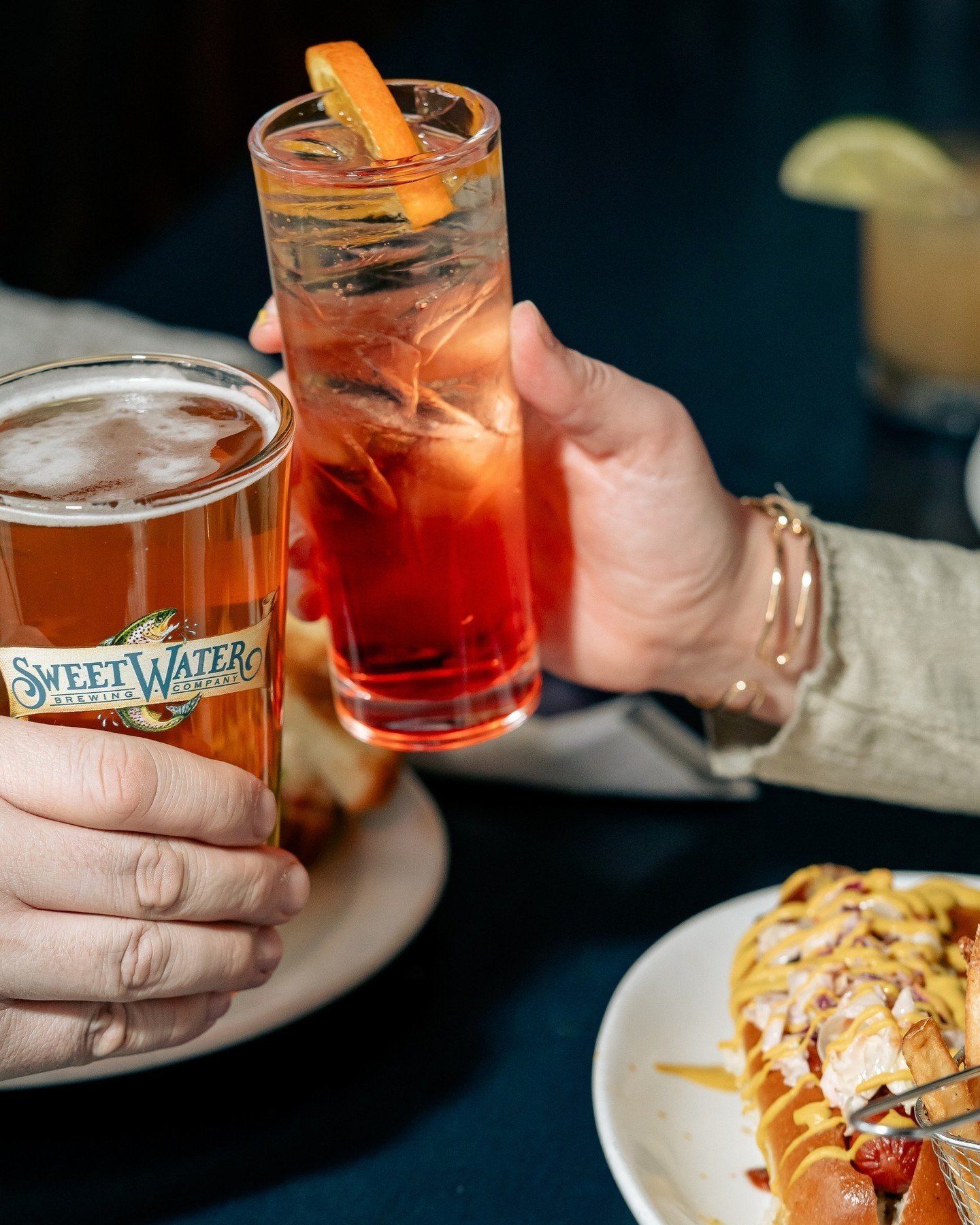 🍻 Cheers to a Happy Thursday! 🌟 Let's raise our glasses to good vibes, great company, and the joy of indulging in the craft beer and delicious food that brings us together. Find your spot at our pub tonight and let the good times roll! 🎉 

#thealb