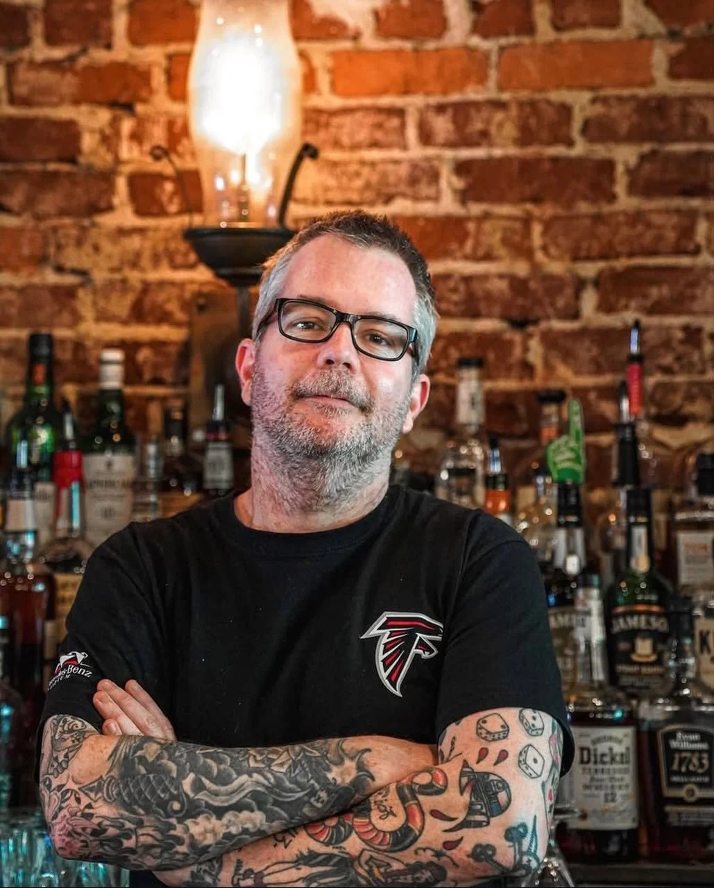 Mondays with Mikey! 🍻

Your favorite seat, a cold drink, and a familiar face behind the bar. Not a bad way to start the week!

Mikey&rsquo;s got you covered at The Albert. 🍺

#TheAlbert #inmanpark #atlantabars #neighborhoodbar #bartender