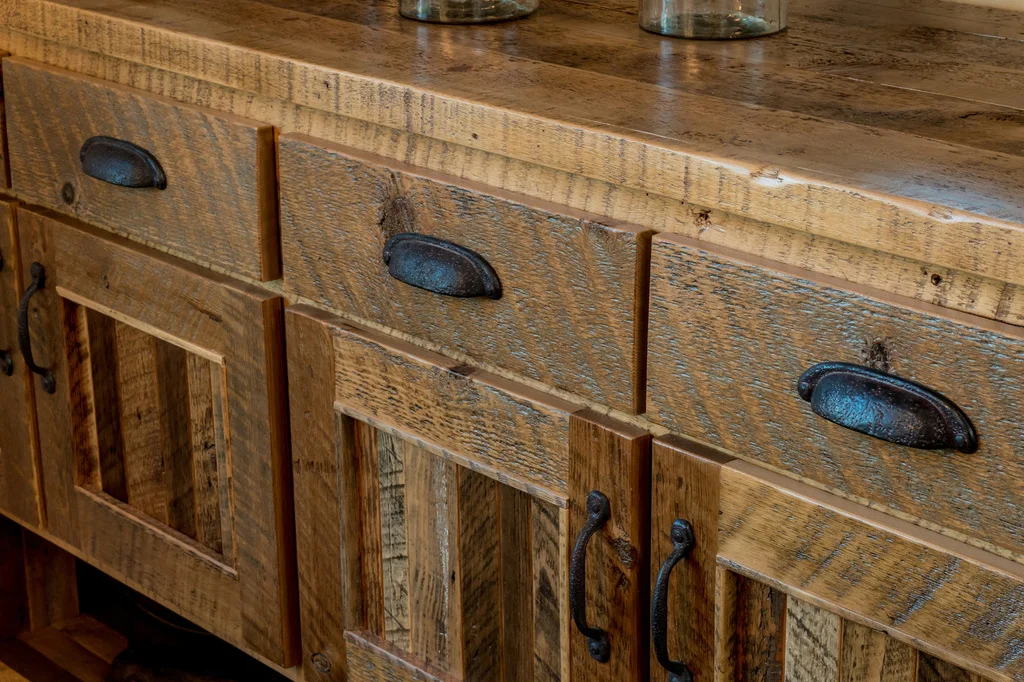 Custom-Cabinets-Central-Oregon-AllyBrooke-Homes.jpg