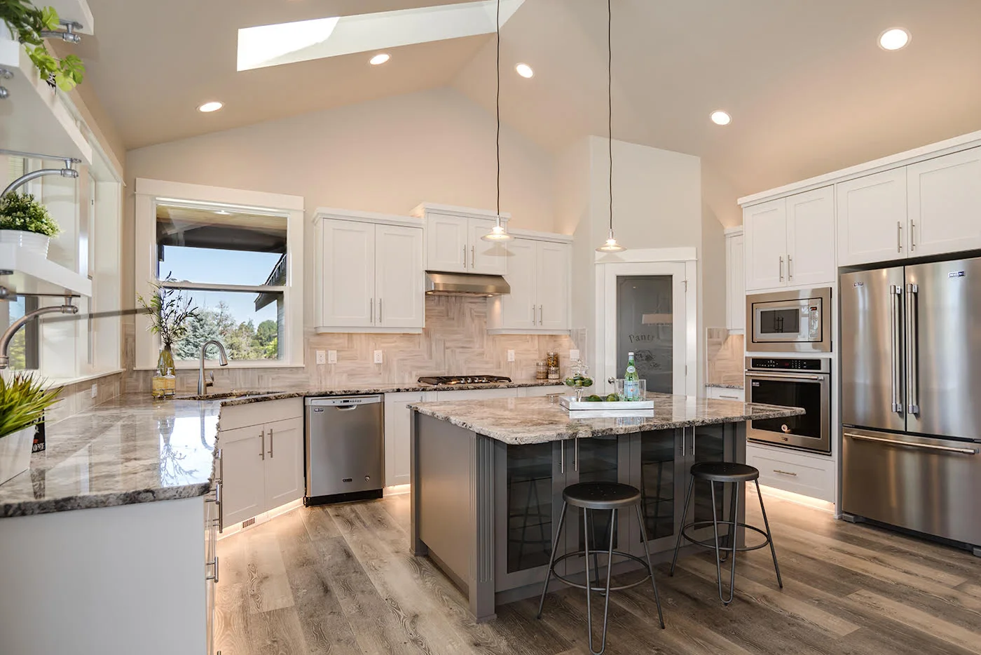 AllyBrooke-Homes-Home-Builder-Remodels-Bend-Oregon-Custom-Kitchen.jpg