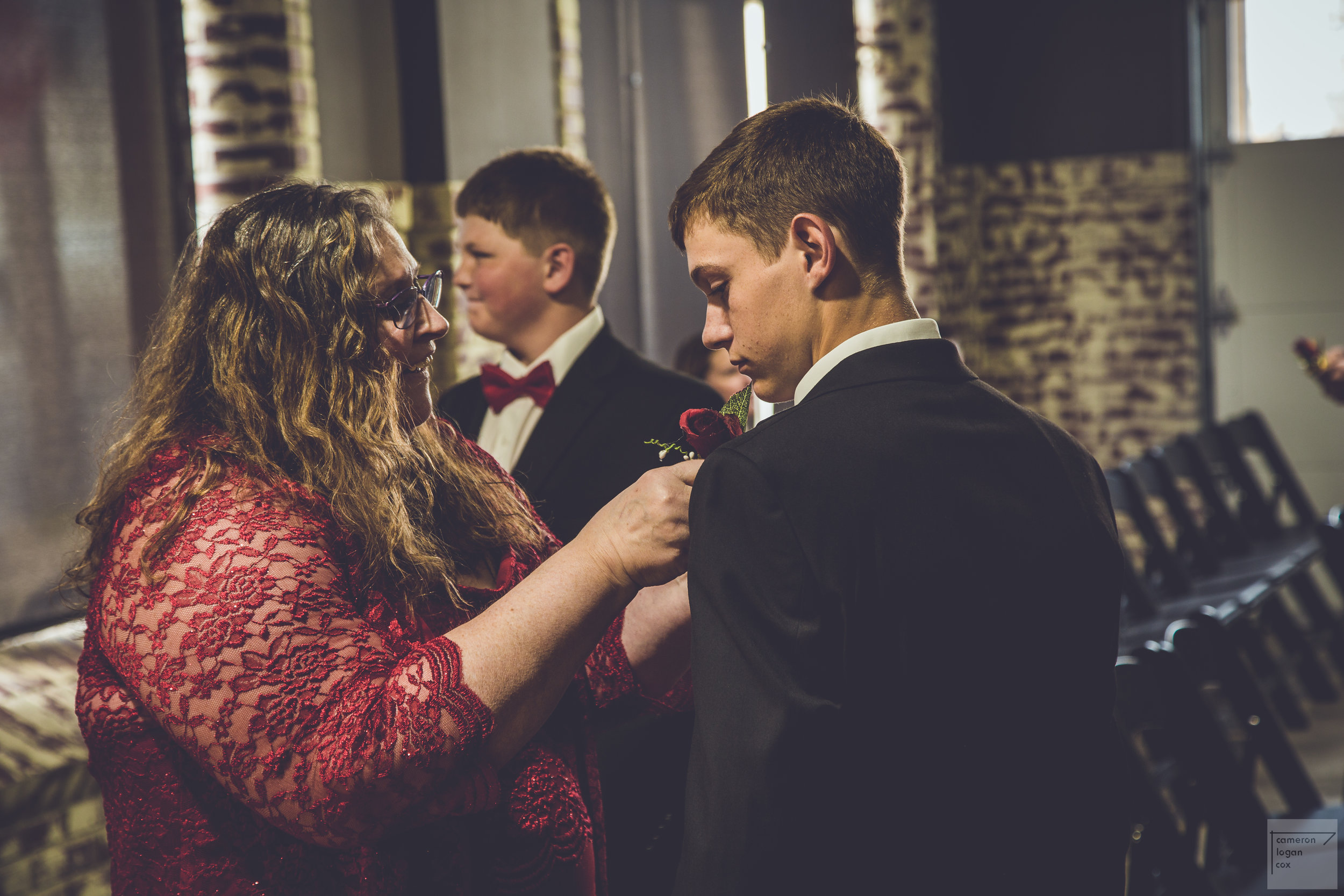 Wedding Photographer Photography Kansas City Gallery Missouri Photos Online Discount Price Two Photographer Team Video wedding rings candids documentarian poses posed (31 of 294).jpg