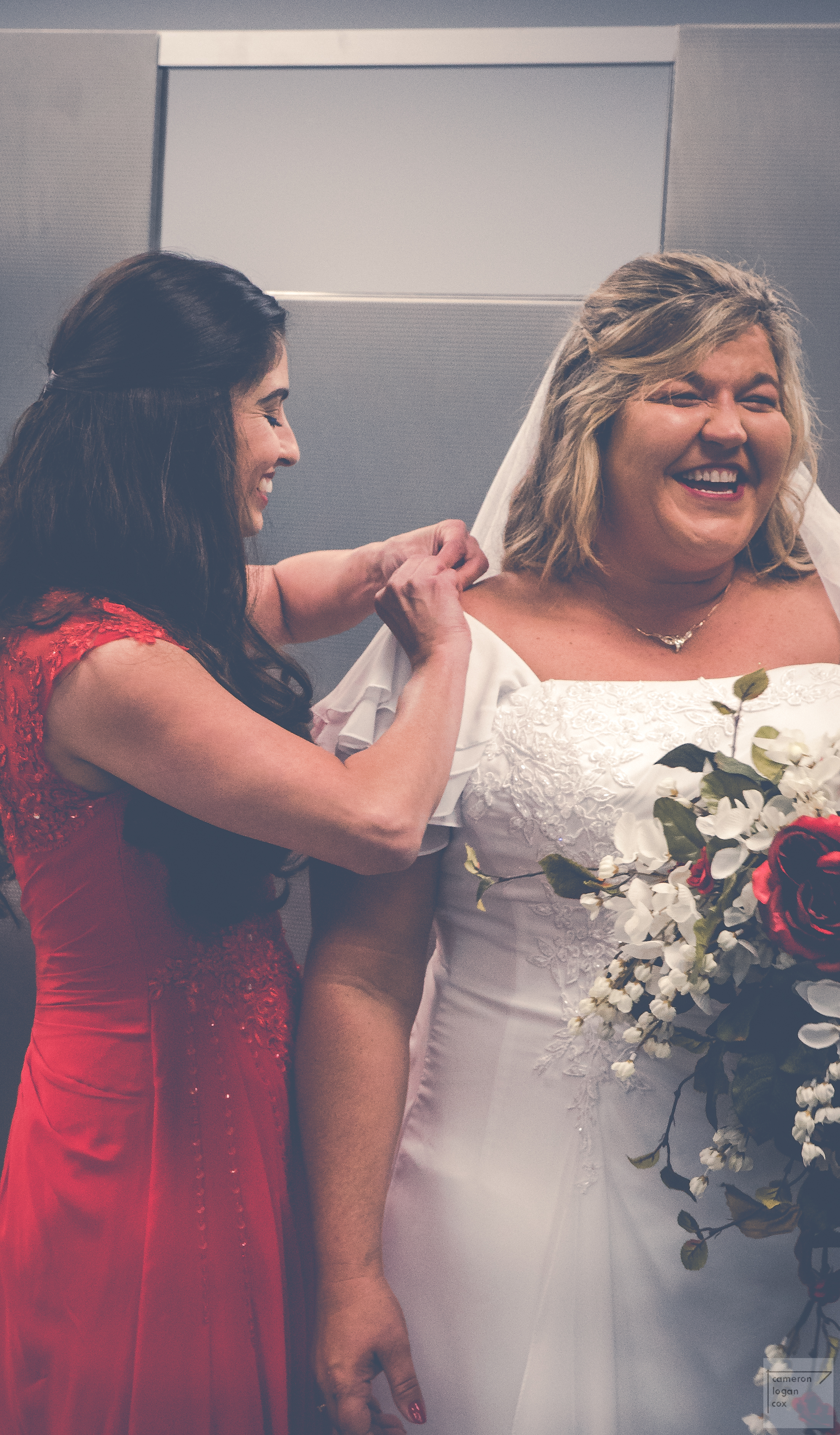 Wedding Photographer Photography Kansas City Gallery Missouri Photos Online Discount Price Two Photographer Team Video wedding rings candids documentarian poses posed (93 of 294).jpg