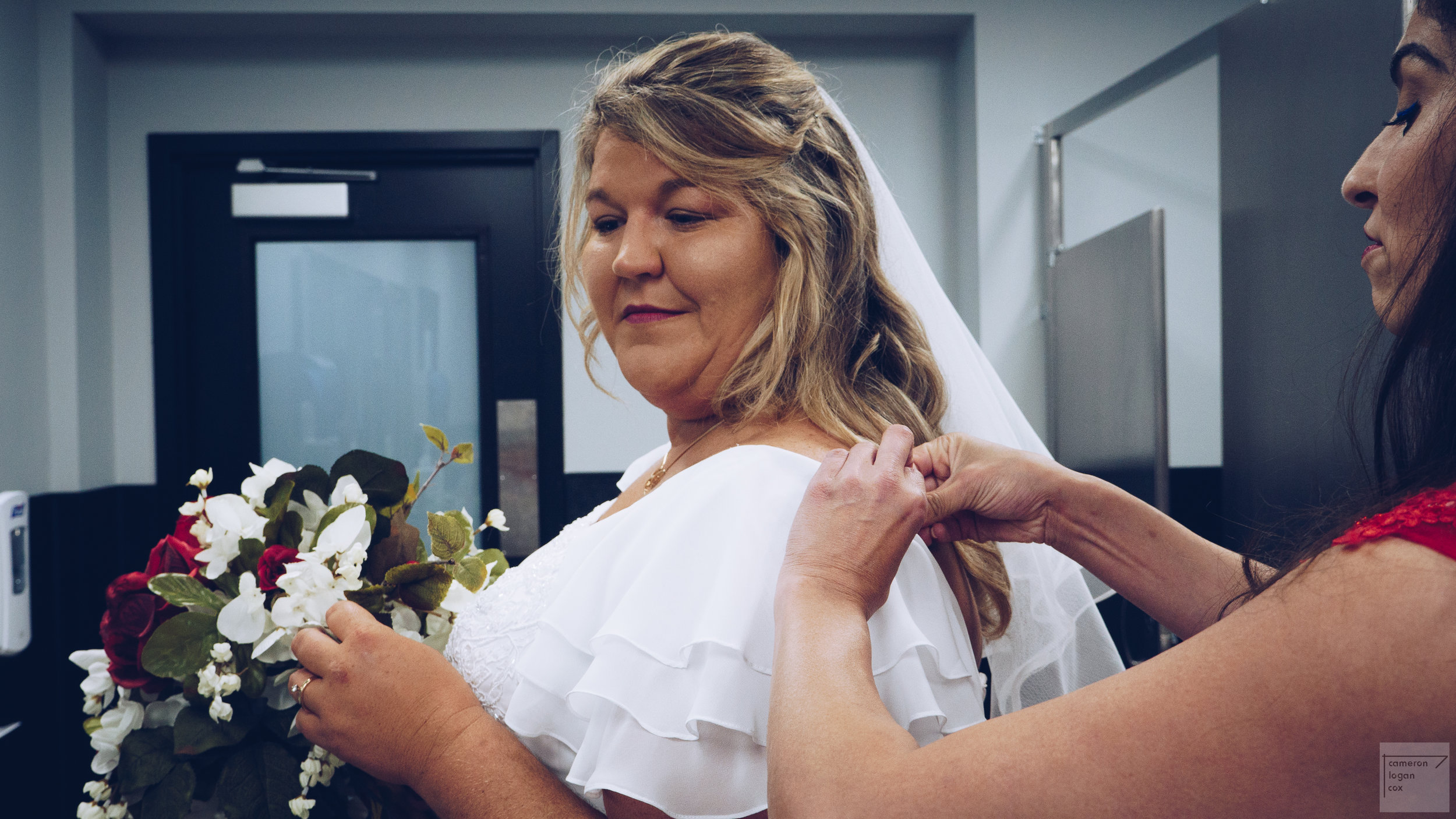 Wedding Photographer Photography Kansas City Gallery Missouri Photos Online Discount Price Two Photographer Team Video wedding rings candids documentarian poses posed (96 of 294).jpg