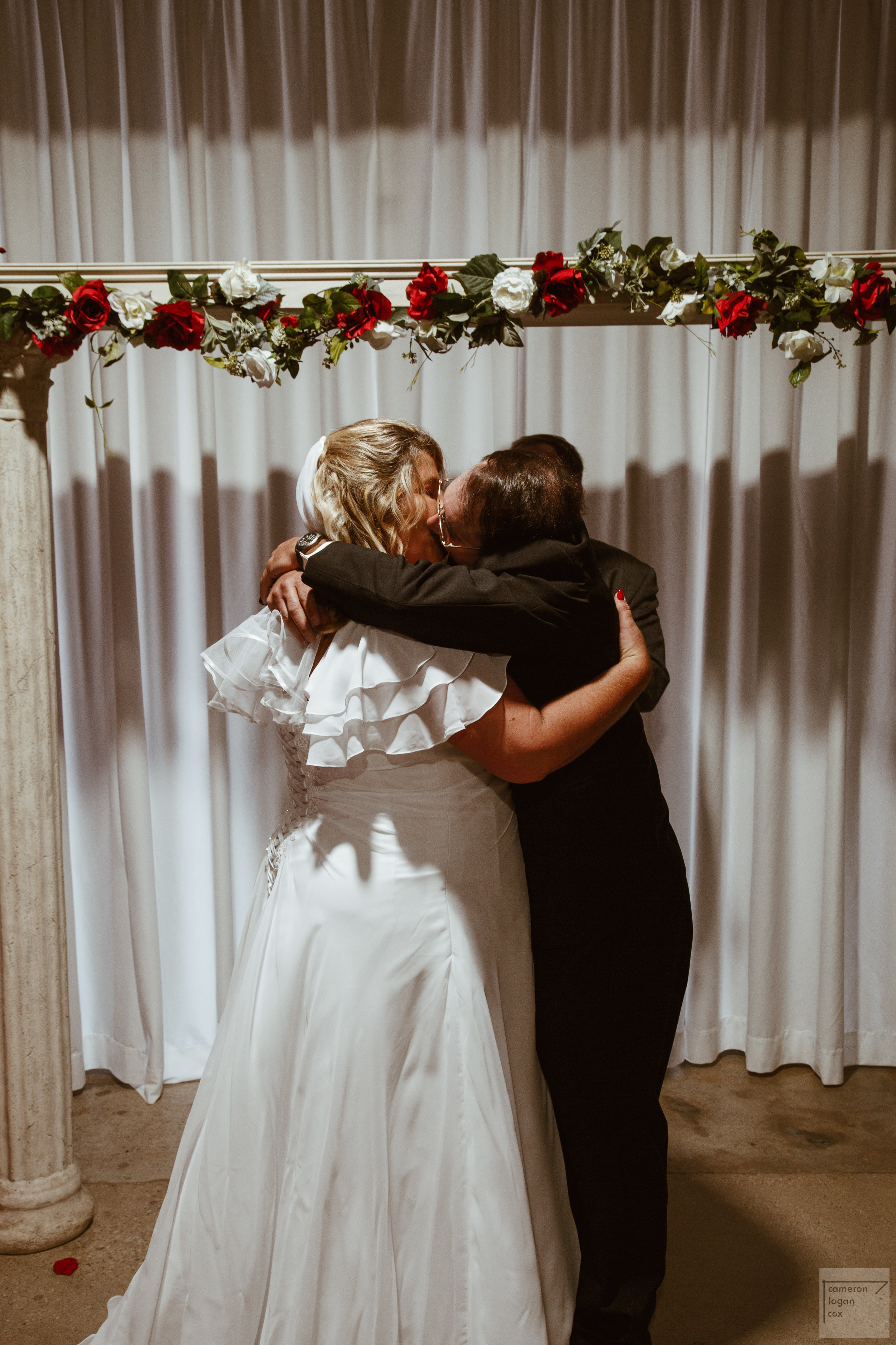 Wedding Photographer Photography Kansas City Gallery Missouri Photos Online Discount Price Two Photographer Team Video wedding rings candids documentarian poses posed (100 of 294).jpg