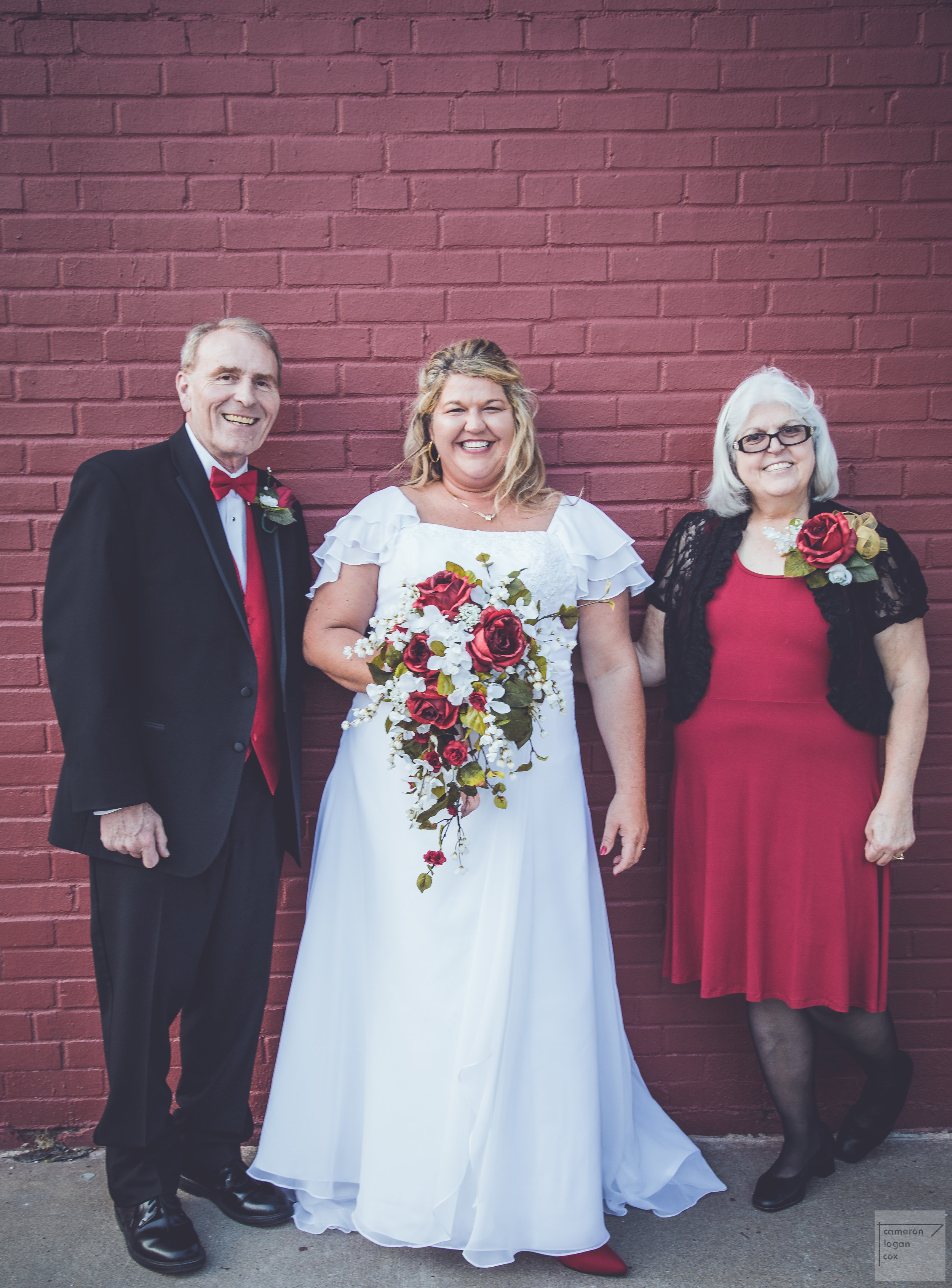 Wedding Photographer Photography Kansas City Gallery Missouri Photos Online Discount Price Two Photographer Team Video wedding rings candids documentarian poses posed (149 of 294).jpg