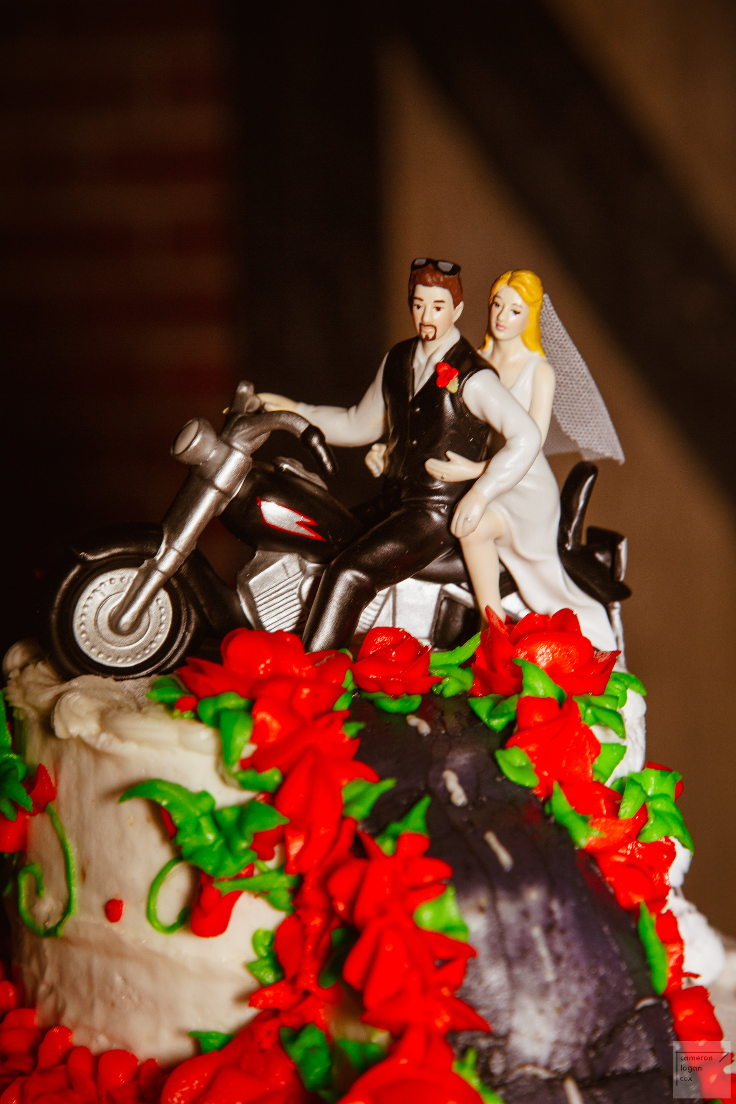 Wedding Photographer Photography Kansas City Gallery Missouri Photos Online Discount Price Two Photographer Team Video wedding rings candids documentarian poses posed (209 of 294).jpg