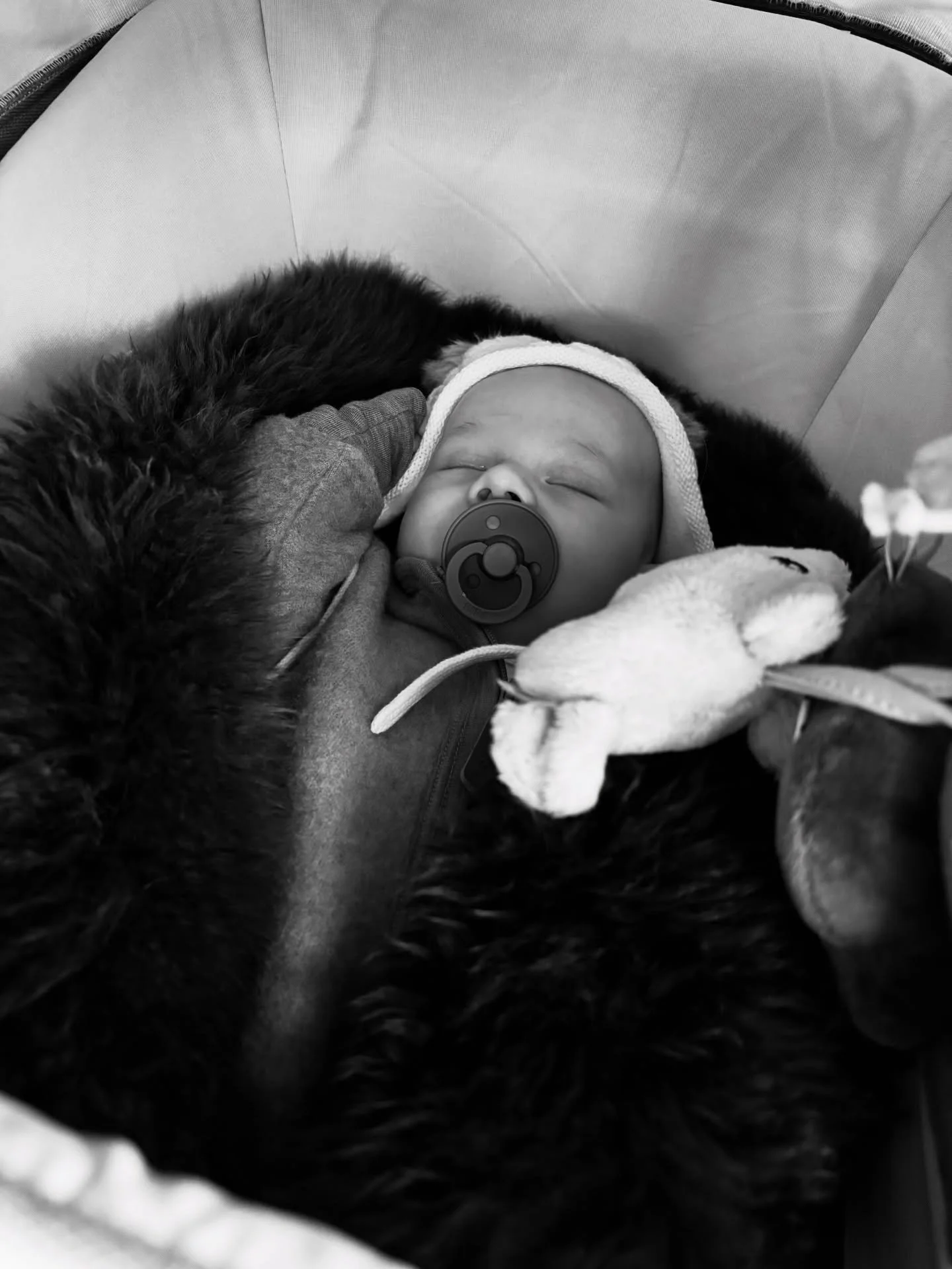 Introducing the newest member of our team (and the reason I&rsquo;ve been a bit quiet here lately)&hellip; Meet Oskar! 💙 

A heartfelt thank you to all my amazing 2025 brides for your understanding and support during my pregnancy. Your kindness and 