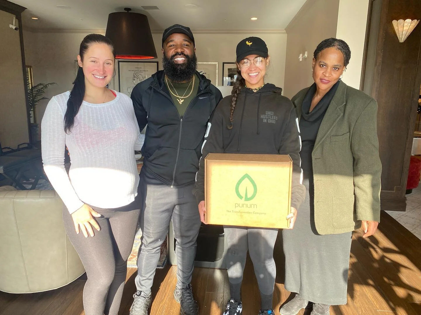 enjoyed such a beautiful, impactful time yesterday with family &amp; friends, new and old AND met new souls yesterday!! 

i&rsquo;m so excited to recommit to my wellness journey in such an intentional way with superfoods, self-mastery, community &amp