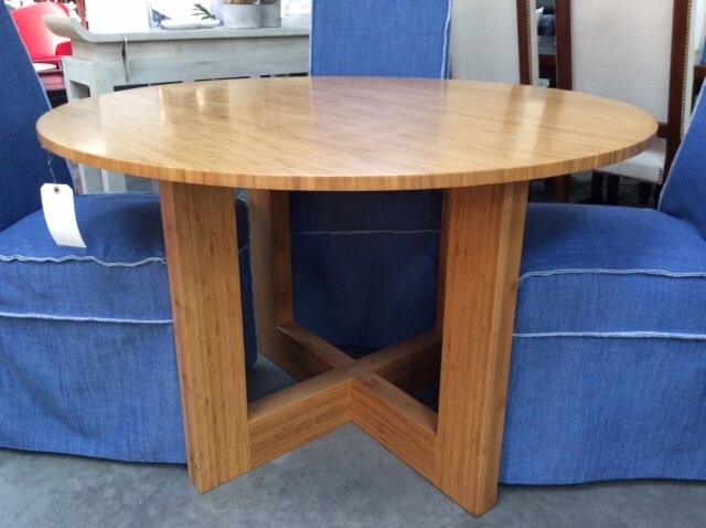 Furniture Consignment Savvy Snoot Consignment Furniture Savvy Snoot, Round Bamboo Coffee Table Cantoni
