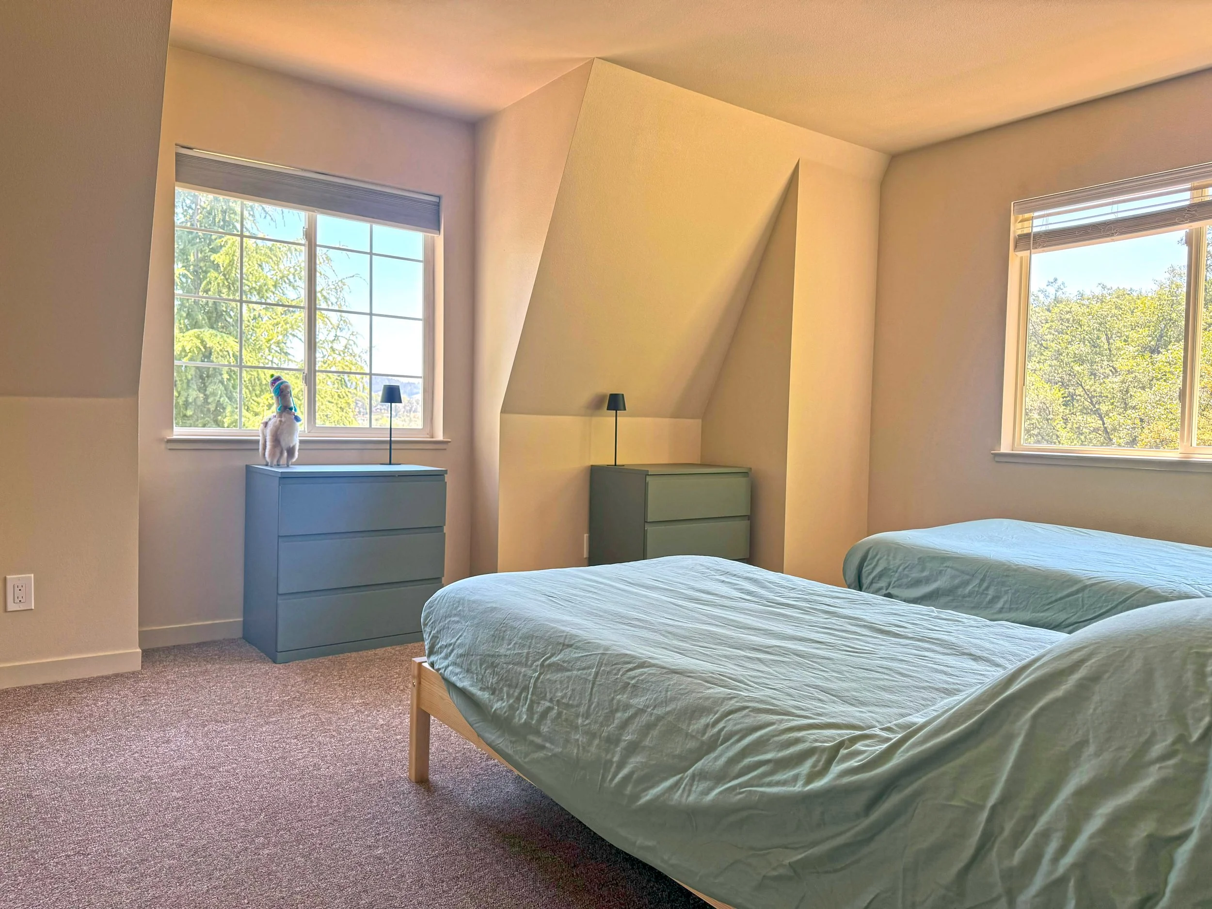 HM-indoor room.jpg