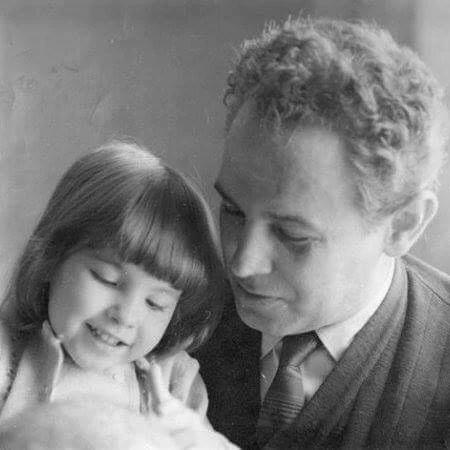 Victoria con su padre antonio