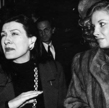 Victoria con paloma picasso