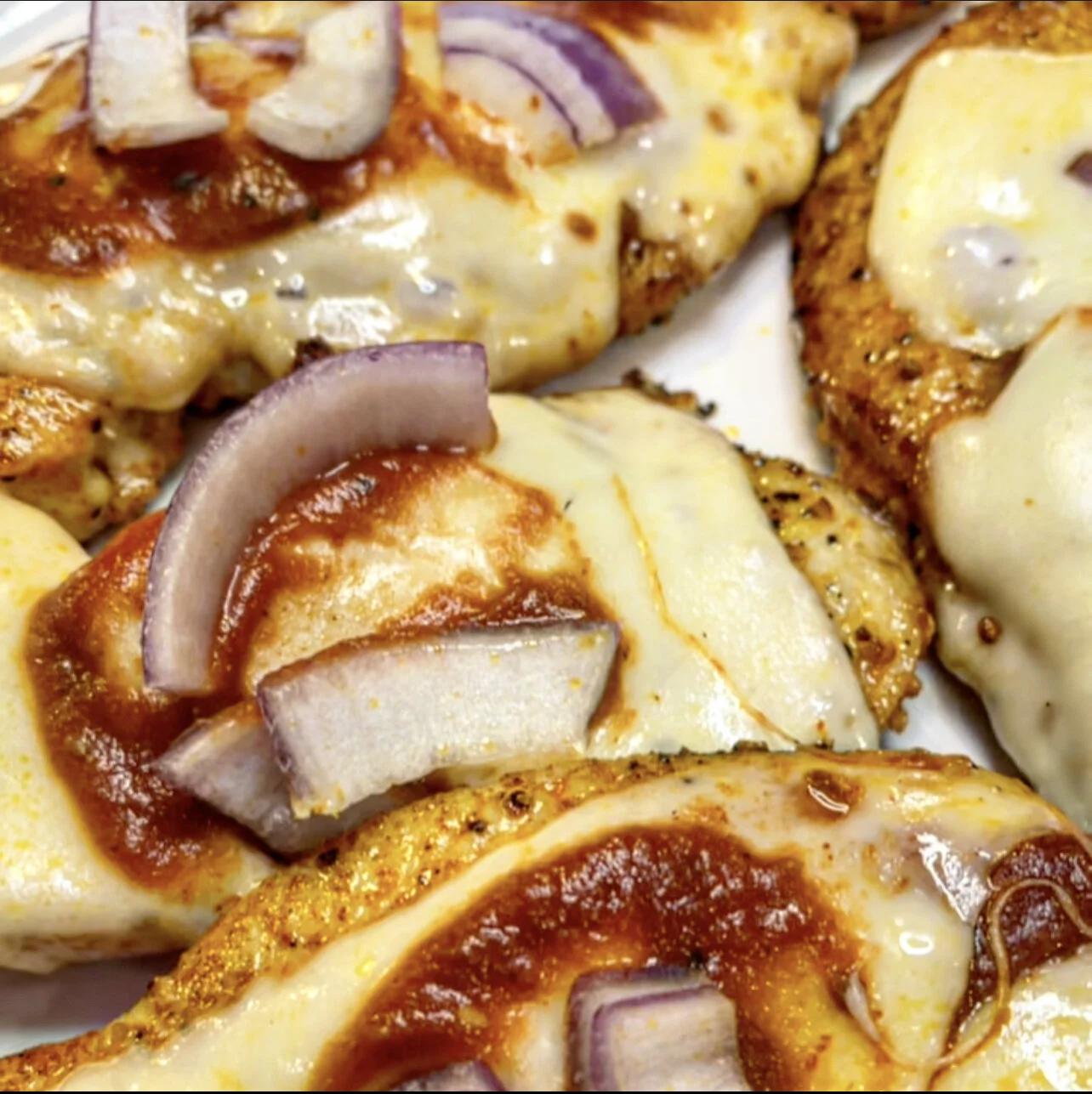 RECIPE | BBQ MOZZARELLA CHICKEN