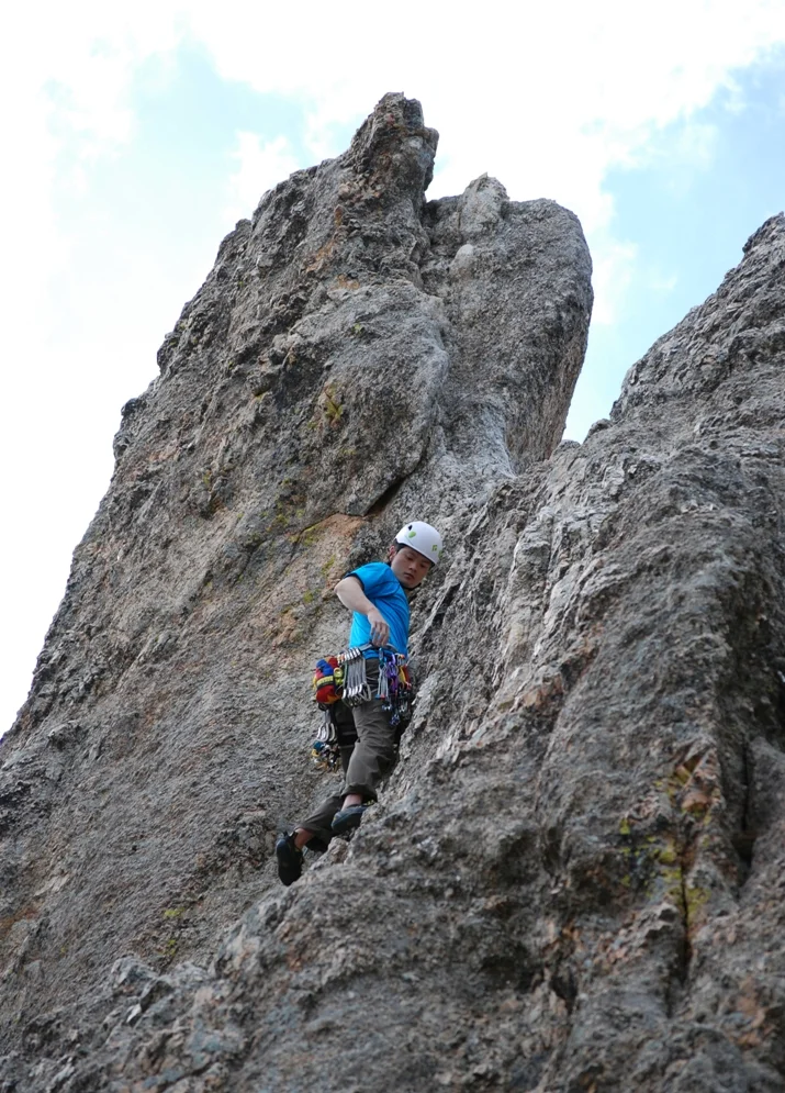 Shawn Shi taking the lead on Hitching Post. Photo by Jamie Leibel.