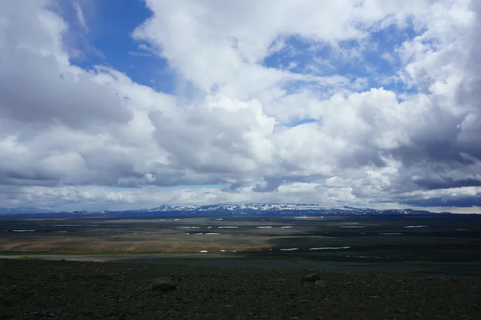 Open skies and stunning views in the highlands. Photo by Kara Folkerts.