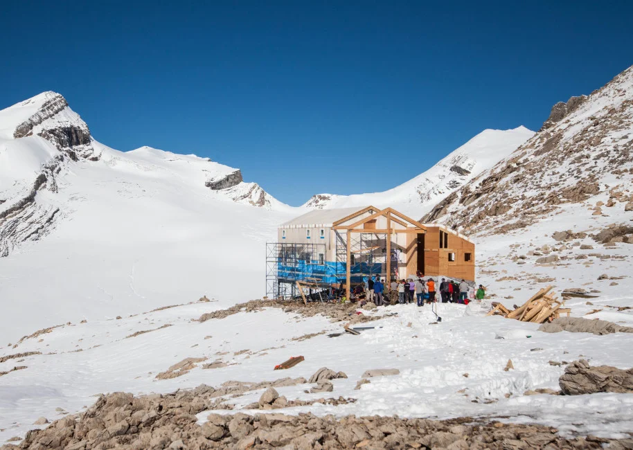 A bluebird day for the dedication ceremony of the Louise and Richard Guy Hut. Photo by Roger Vernon
