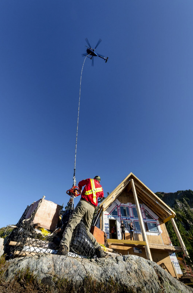 Slinging tools and work camp down from the hut site. Photo by Chris George.