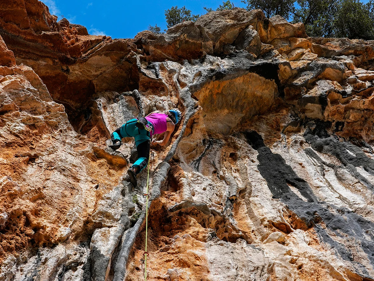 Nancy climbs ‘Beefcake’ at Crash of the Titans wall, Leonidio. Photo by Ralf Dujmovits.