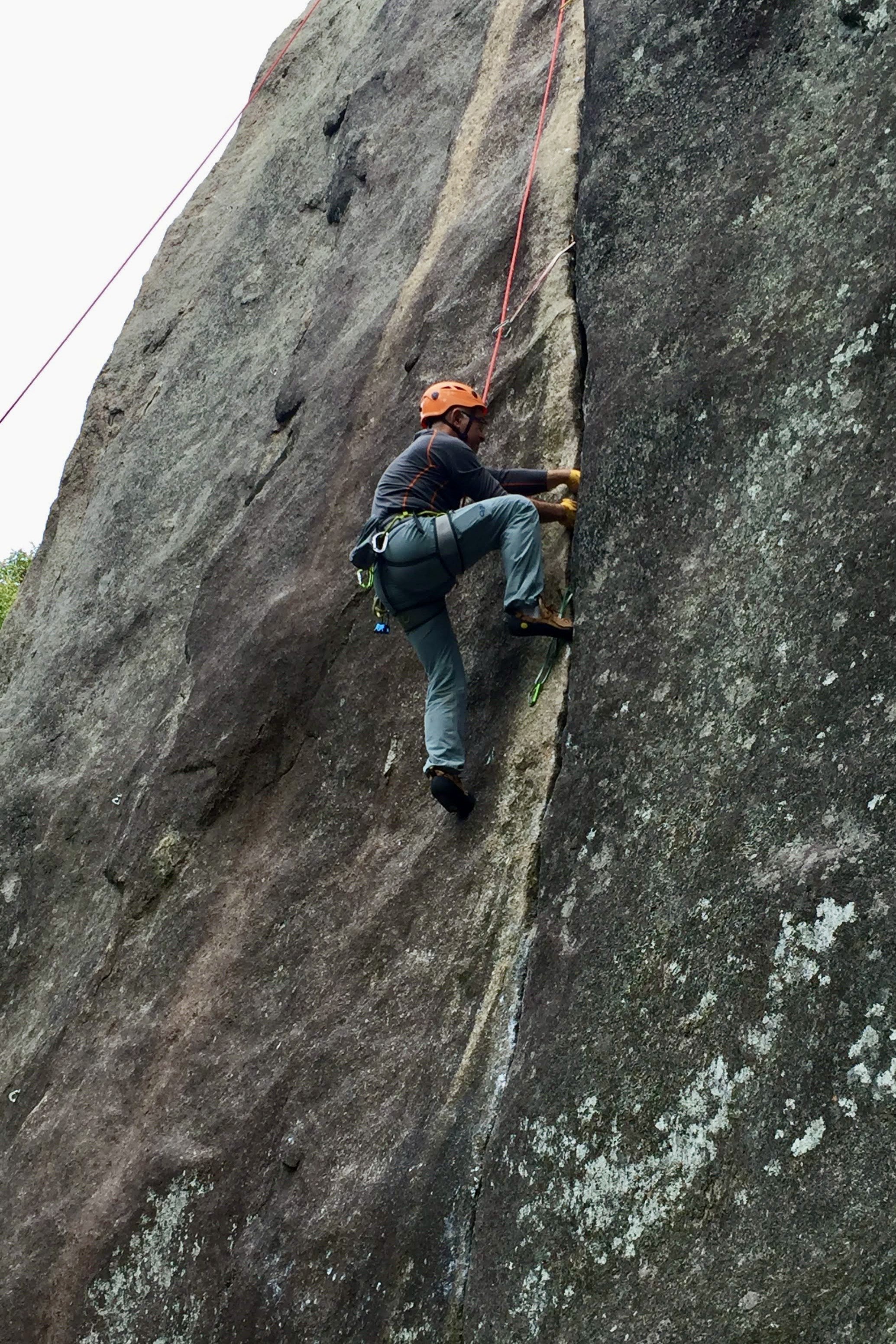 Crack climbing clinic, Rockfest, Montagne d’Argent, Sept 2018.